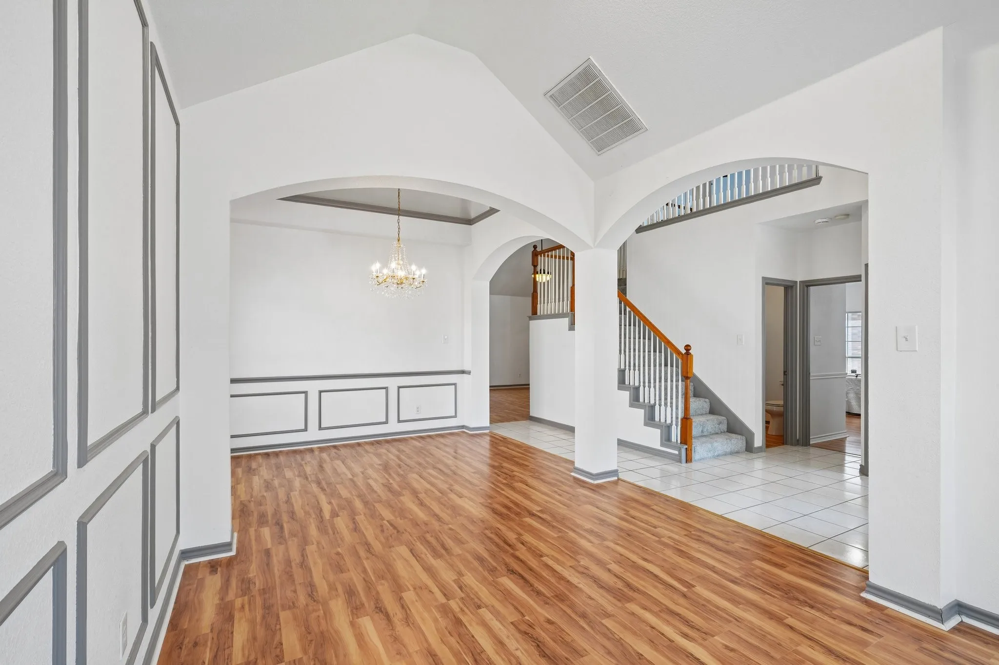 Single Family Residence For Sale in Dallas County , 1517 Mountain Laurel Lane, De Soto, Texas 75115, 4 Bedroom, 3 Bathroom, 2 Garage spaces, 2,849 Sqft, built in 2001, mls#21382151, Real Estate Agent in De Soto, Homes For Sale in Dallas county, Homes For Sale in De Soto, Realtor in De Soto Texas, Real Estate Brokerage Independent Realty Texas, Luminita Cordes Realtor