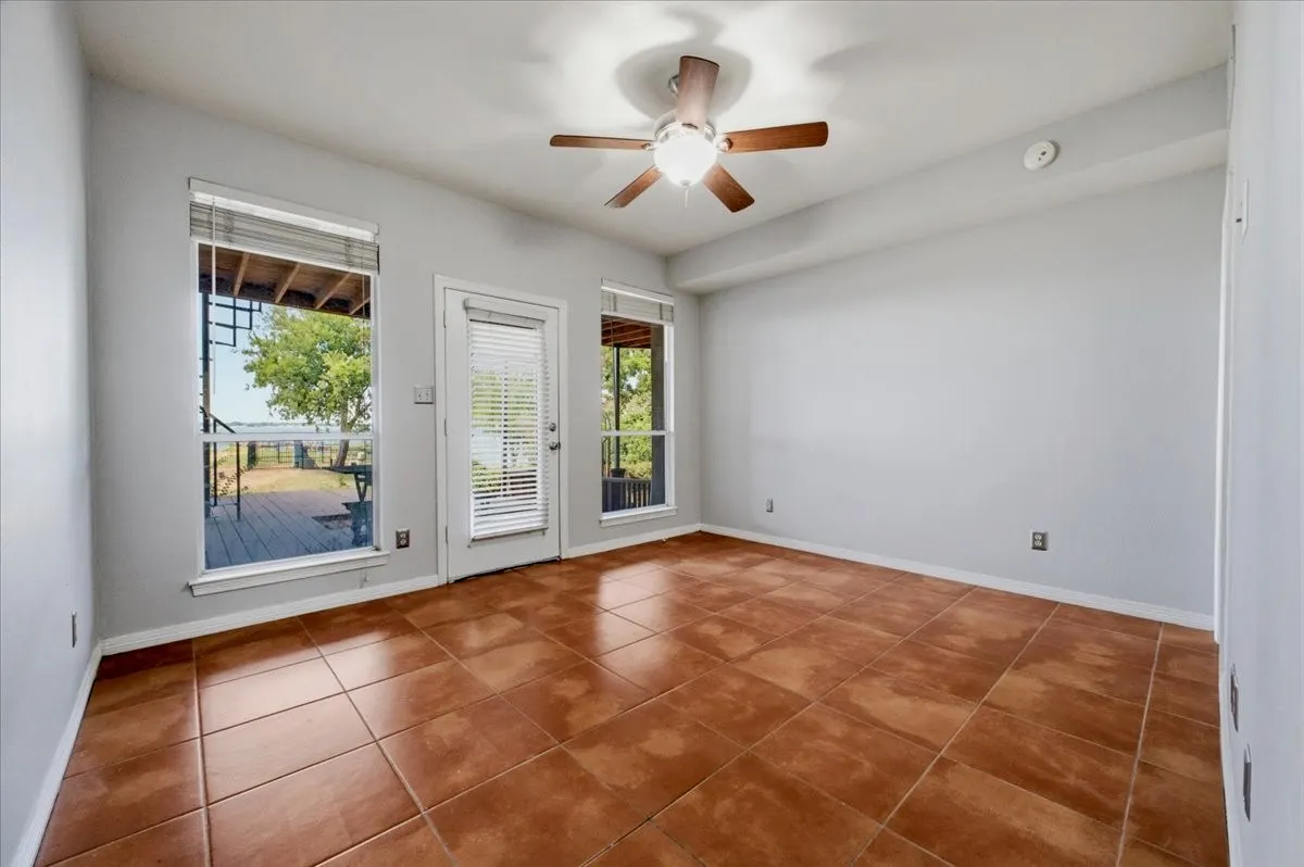 Townhouse For Rent in Rockwall County , 4020 Mediterranean Street, Rockwall, Texas 75087, 2 Bedroom, 3 Bathroom, Garage spaces, 2,213 Sqft, built in 1994, mls#21377686, Real Estate Agent in Rockwall, Homes For Rent in Rockwall county, Homes For Rent in Rockwall, Realtor in Rockwall Texas, Real Estate Brokerage Independent Realty Texas, Luminita Cordes Realtor