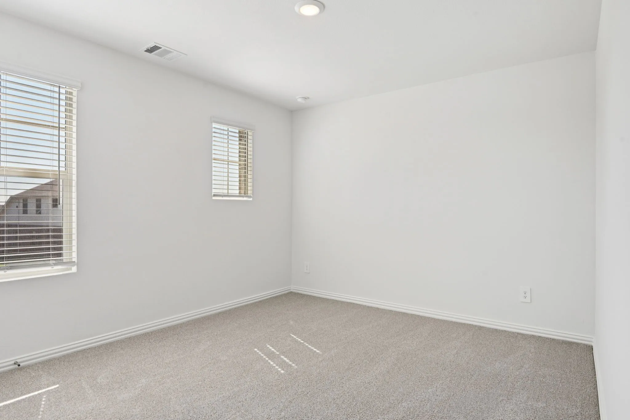 Photo is not of the actual home, but is an inspirational photo of builder’s model home and may depict options, furnishings, and/or decorator features that are not included.