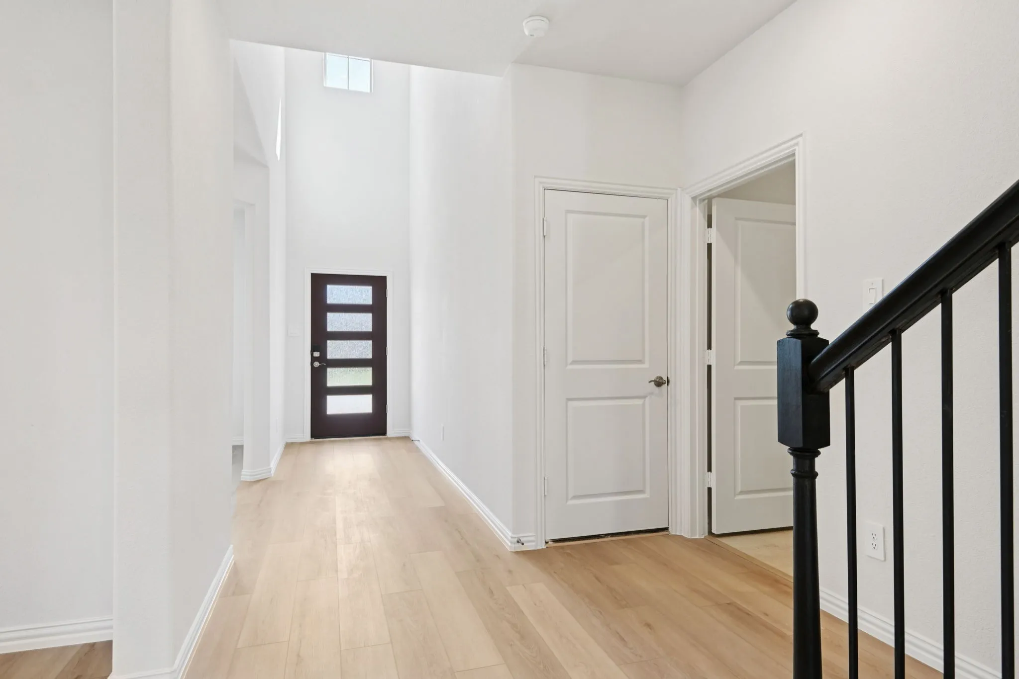 Photo is not of the actual home, but is an inspirational photo of builder’s model home and may depict options, furnishings, and/or decorator features that are not included.