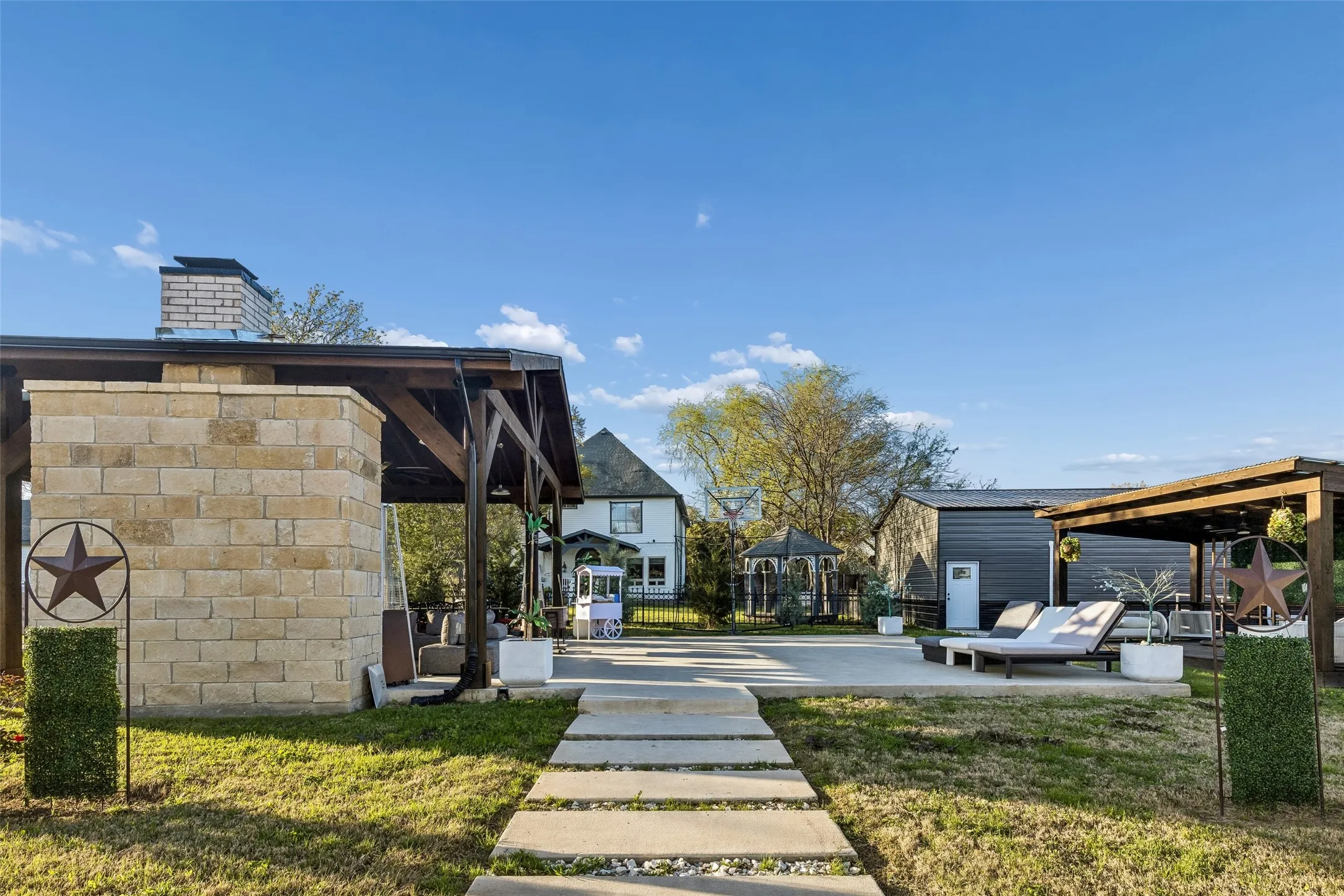 OUTDOOR PAVILION FOR COOKOUT OR PICNIC