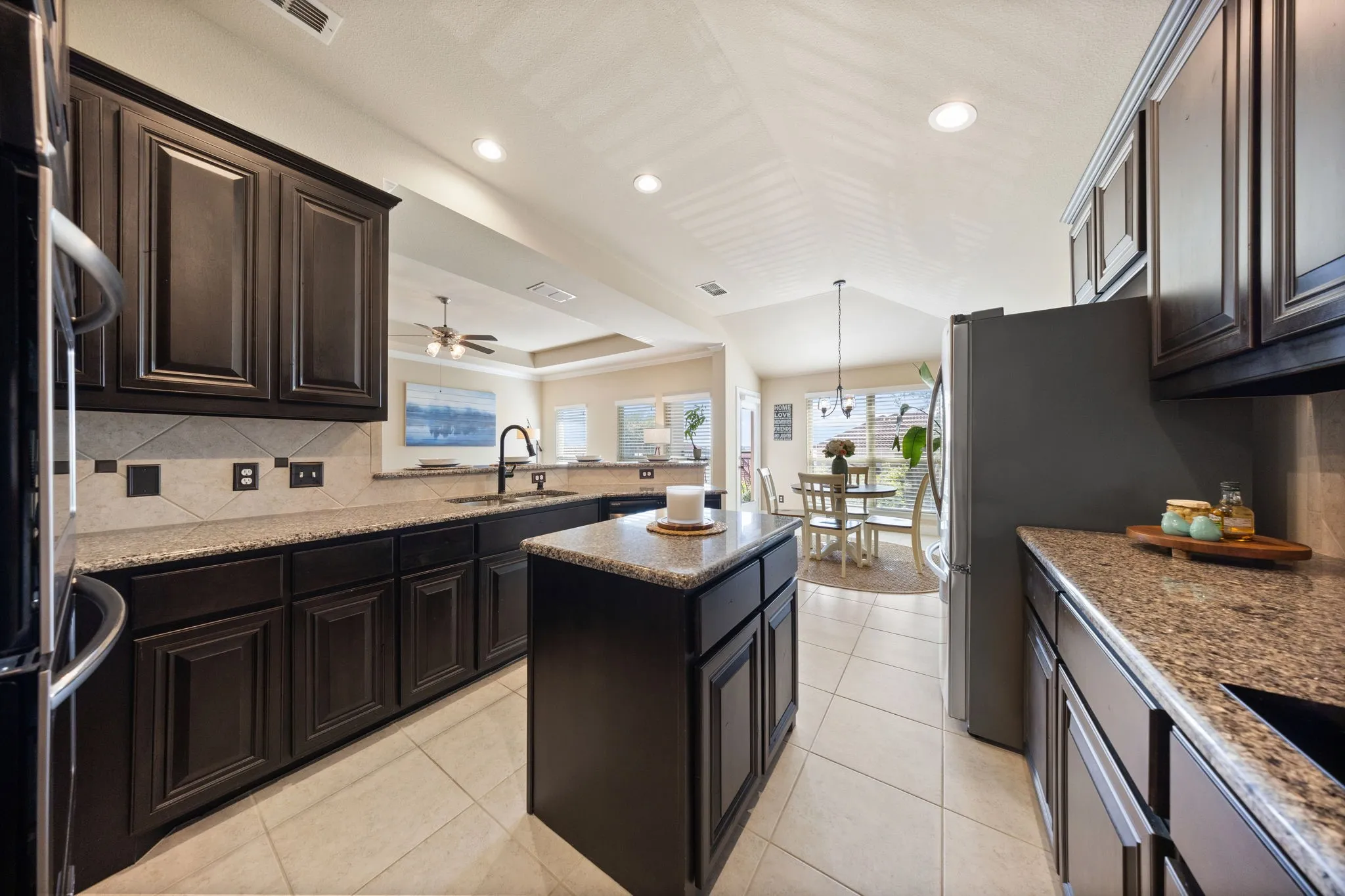 Single Family Residence For Sale in Rockwall County , 2029 Pontchartrain Drive, Rockwall, Texas 75087, 3 Bedroom, 3 Bathroom, 2 Garage spaces, 3,044 Sqft, built in 2014, mls#21382194, Real Estate Agent in Rockwall, Homes For Sale in Rockwall county, Homes For Sale in Rockwall, Realtor in Rockwall Texas, Real Estate Brokerage Independent Realty Texas, Luminita Cordes Realtor