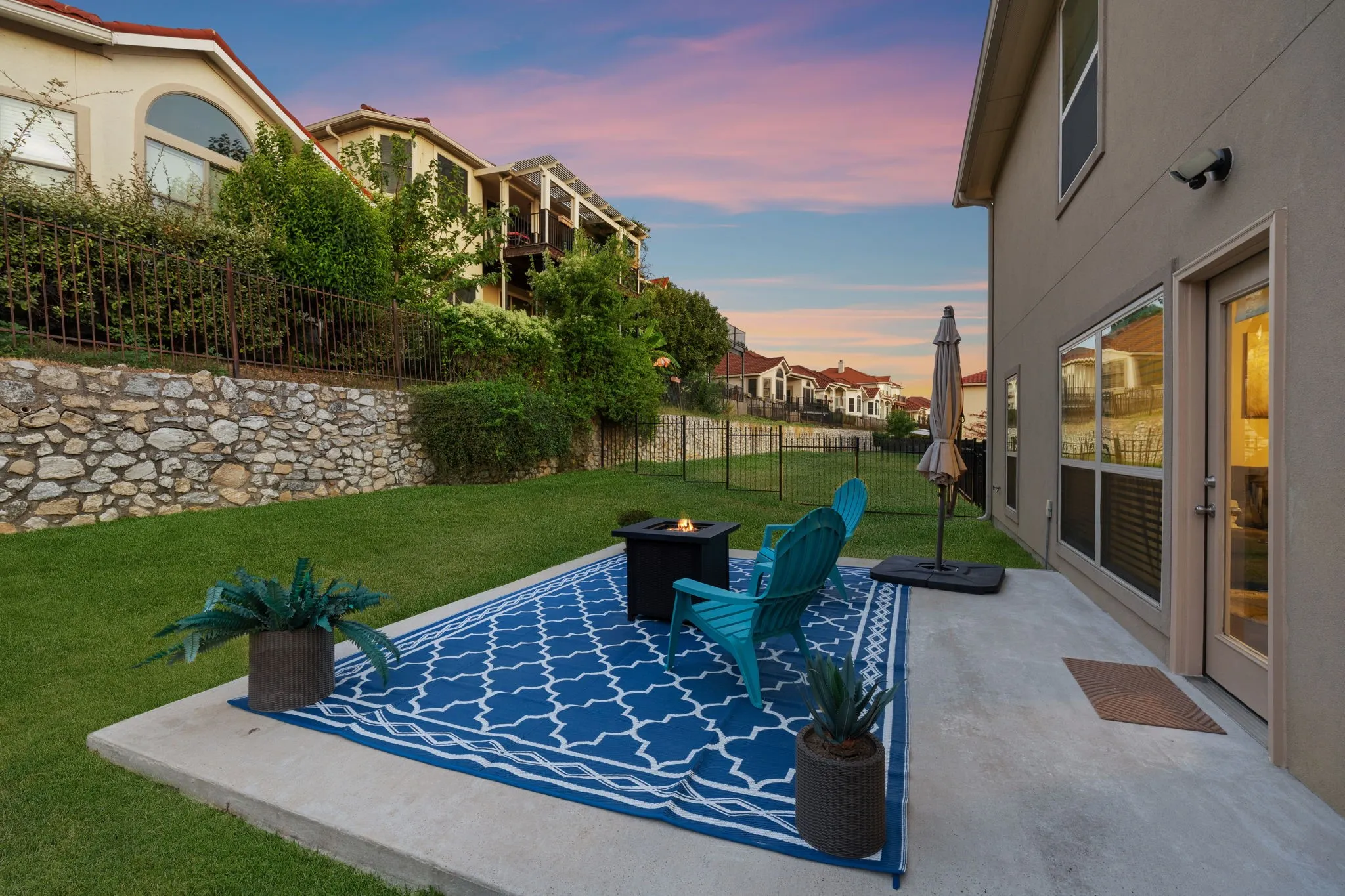 Single Family Residence For Sale in Rockwall County , 2029 Pontchartrain Drive, Rockwall, Texas 75087, 3 Bedroom, 3 Bathroom, 2 Garage spaces, 3,044 Sqft, built in 2014, mls#21382194, Real Estate Agent in Rockwall, Homes For Sale in Rockwall county, Homes For Sale in Rockwall, Realtor in Rockwall Texas, Real Estate Brokerage Independent Realty Texas, Luminita Cordes Realtor