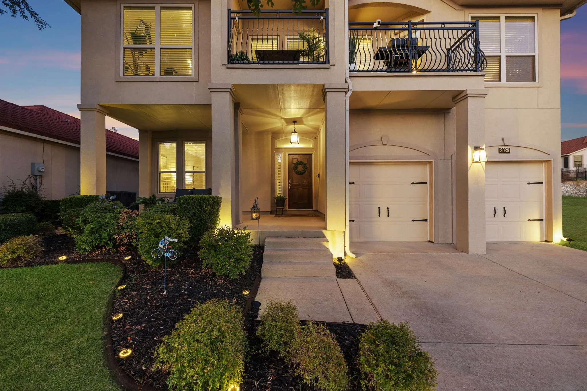 Single Family Residence For Sale in Rockwall County , 2029 Pontchartrain Drive, Rockwall, Texas 75087, 3 Bedroom, 3 Bathroom, 2 Garage spaces, 3,044 Sqft, built in 2014, mls#21382194, Real Estate Agent in Rockwall, Homes For Sale in Rockwall county, Homes For Sale in Rockwall, Realtor in Rockwall Texas, Real Estate Brokerage Independent Realty Texas, Luminita Cordes Realtor