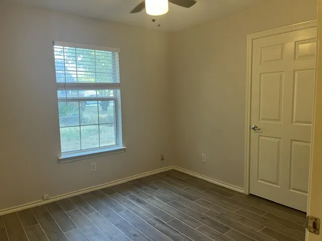 Single Family Residence For Rent in Cooke County , 703 Mill Street, Gainesville, Texas 76240, 3 Bedroom, 1 Bathroom, Garage spaces, 936 Sqft, built in 2005, mls#21382193, Real Estate Agent in Gainesville, Homes For Rent in Cooke county, Homes For Rent in Gainesville, Realtor in Gainesville Texas, Real Estate Brokerage Independent Realty Texas, Luminita Cordes Realtor