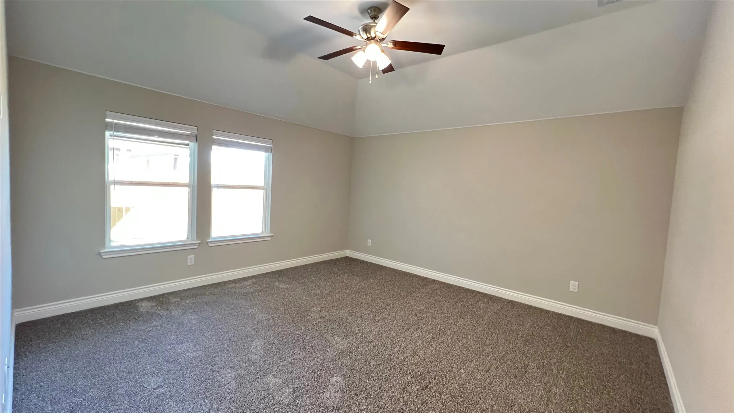 Single Family Residence For Rent in Hunt County , 803 Ransom Way, Greenville, Texas 75402, 3 Bedroom, 2 Bathroom, 2 Garage spaces, 1,605 Sqft, built in 2023, mls#21372334, Real Estate Agent in Greenville, Homes For Rent in Hunt county, Homes For Rent in Greenville, Realtor in Greenville Texas, Real Estate Brokerage Independent Realty Texas, Luminita Cordes Realtor
