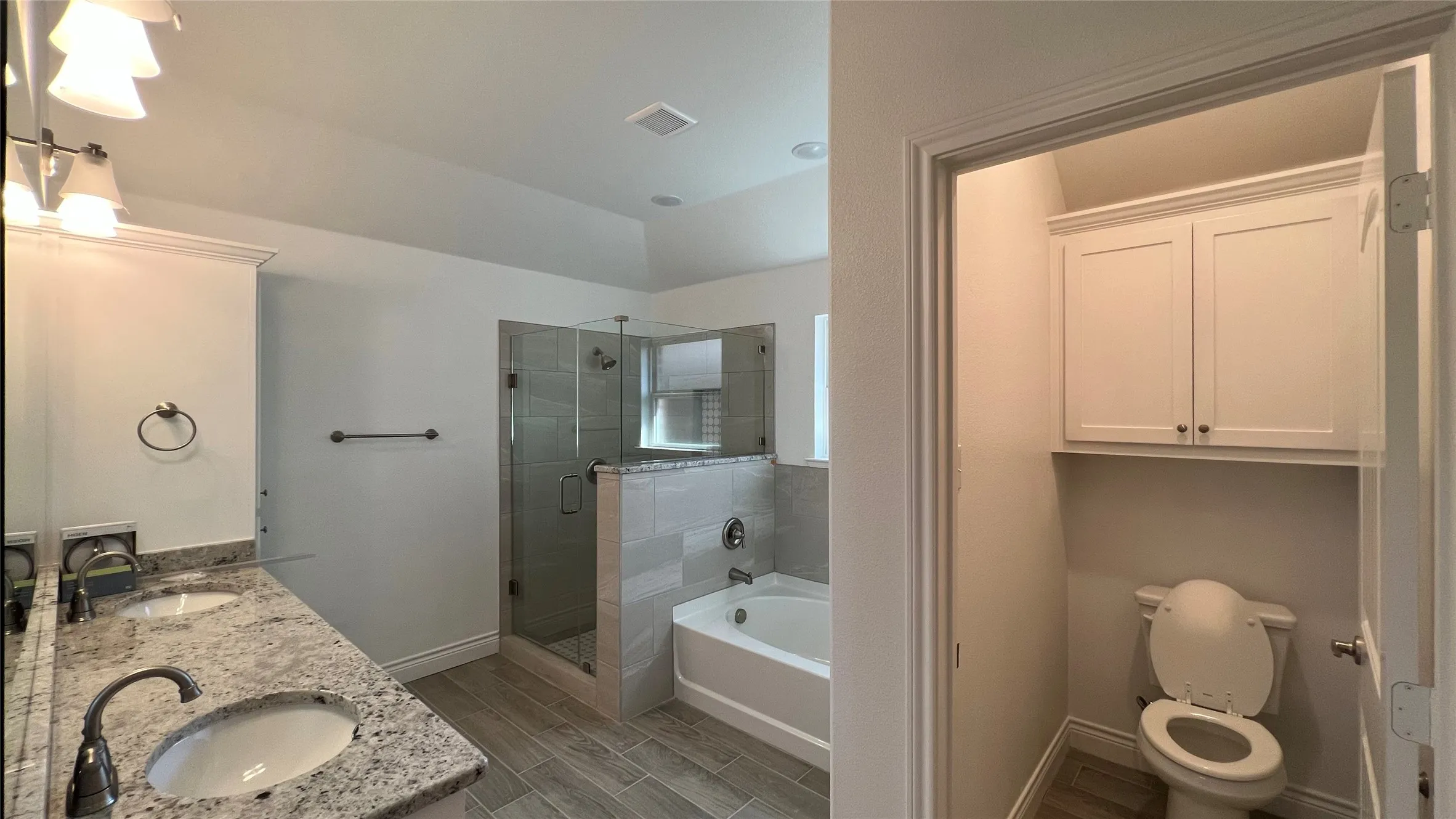 Single Family Residence For Rent in Hunt County , 803 Ransom Way, Greenville, Texas 75402, 3 Bedroom, 2 Bathroom, 2 Garage spaces, 1,605 Sqft, built in 2023, mls#21372334, Real Estate Agent in Greenville, Homes For Rent in Hunt county, Homes For Rent in Greenville, Realtor in Greenville Texas, Real Estate Brokerage Independent Realty Texas, Luminita Cordes Realtor