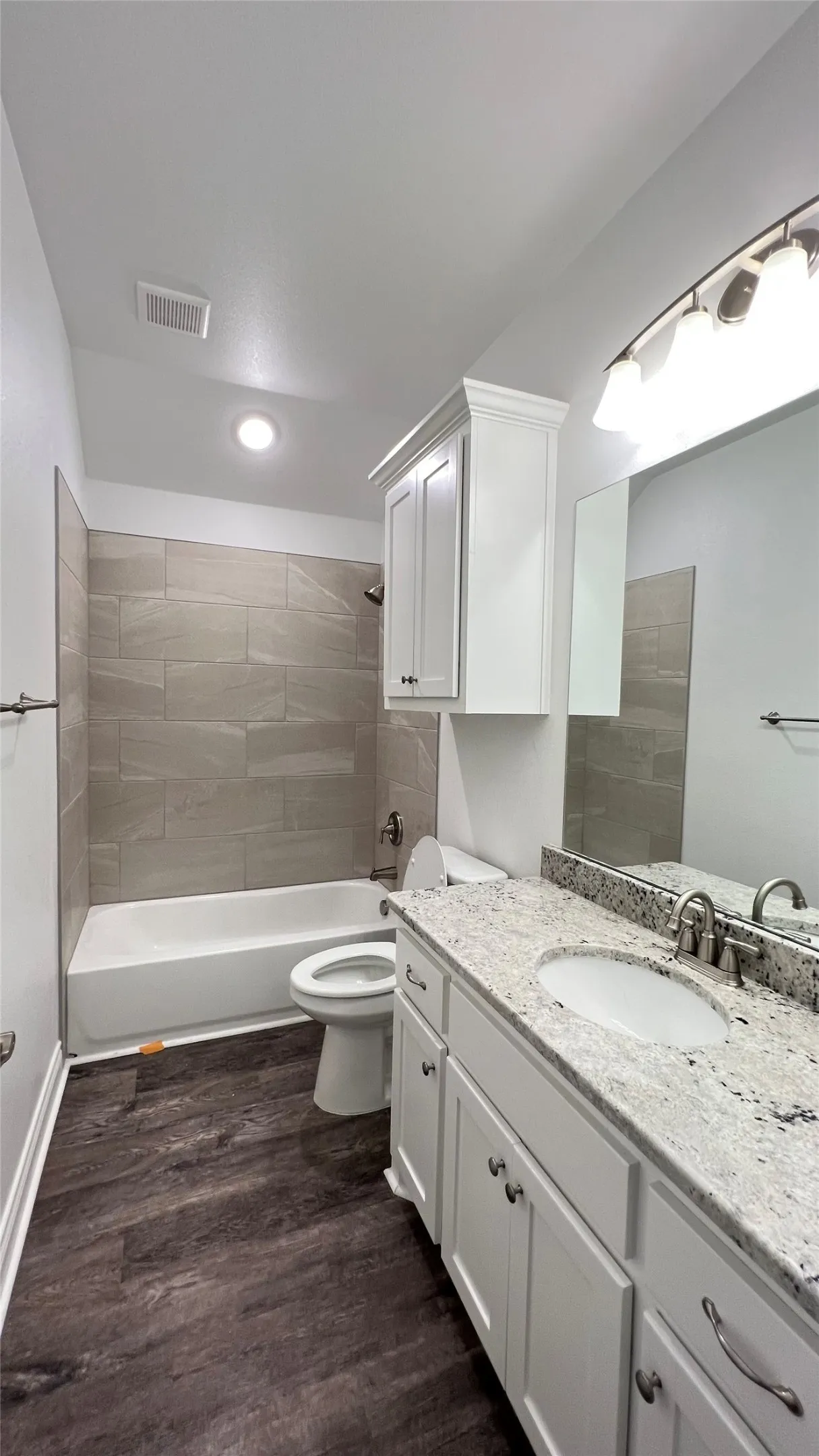 Single Family Residence For Rent in Hunt County , 803 Ransom Way, Greenville, Texas 75402, 3 Bedroom, 2 Bathroom, 2 Garage spaces, 1,605 Sqft, built in 2023, mls#21372334, Real Estate Agent in Greenville, Homes For Rent in Hunt county, Homes For Rent in Greenville, Realtor in Greenville Texas, Real Estate Brokerage Independent Realty Texas, Luminita Cordes Realtor