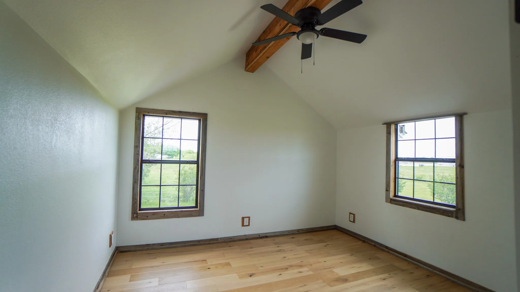 Single Family Residence For Rent in Kaufman County , 6700 Colquitt Road, Terrell, Texas 75160, 4 Bedroom, 2 Bathroom, Garage spaces, 2,345 Sqft, built in 1985, mls#21381706, Real Estate Agent in Terrell, Homes For Rent in Kaufman county, Homes For Rent in Terrell, Realtor in Terrell Texas, Real Estate Brokerage Independent Realty Texas, Luminita Cordes Realtor