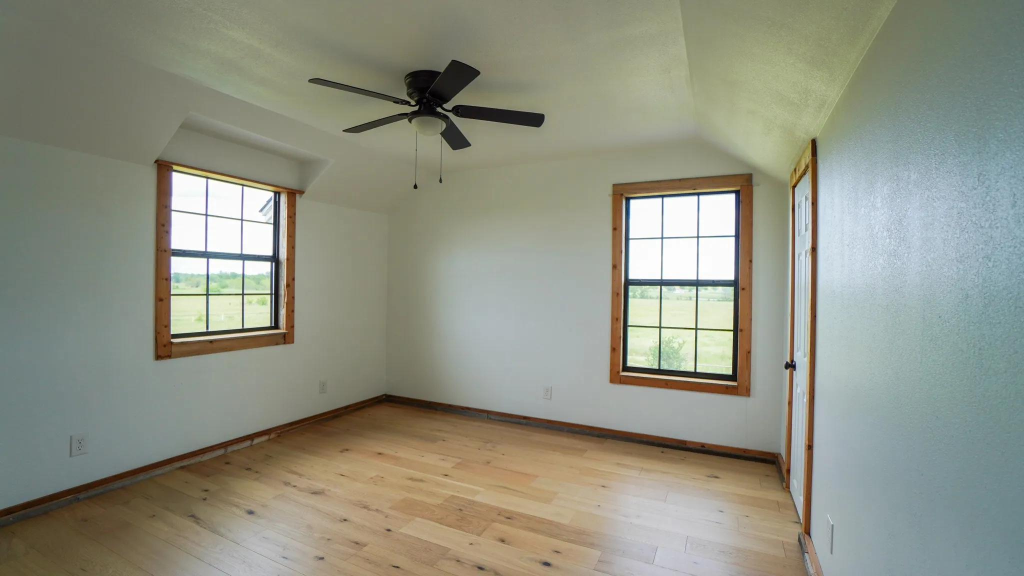 Single Family Residence For Rent in Kaufman County , 6700 Colquitt Road, Terrell, Texas 75160, 4 Bedroom, 2 Bathroom, Garage spaces, 2,345 Sqft, built in 1985, mls#21381706, Real Estate Agent in Terrell, Homes For Rent in Kaufman county, Homes For Rent in Terrell, Realtor in Terrell Texas, Real Estate Brokerage Independent Realty Texas, Luminita Cordes Realtor
