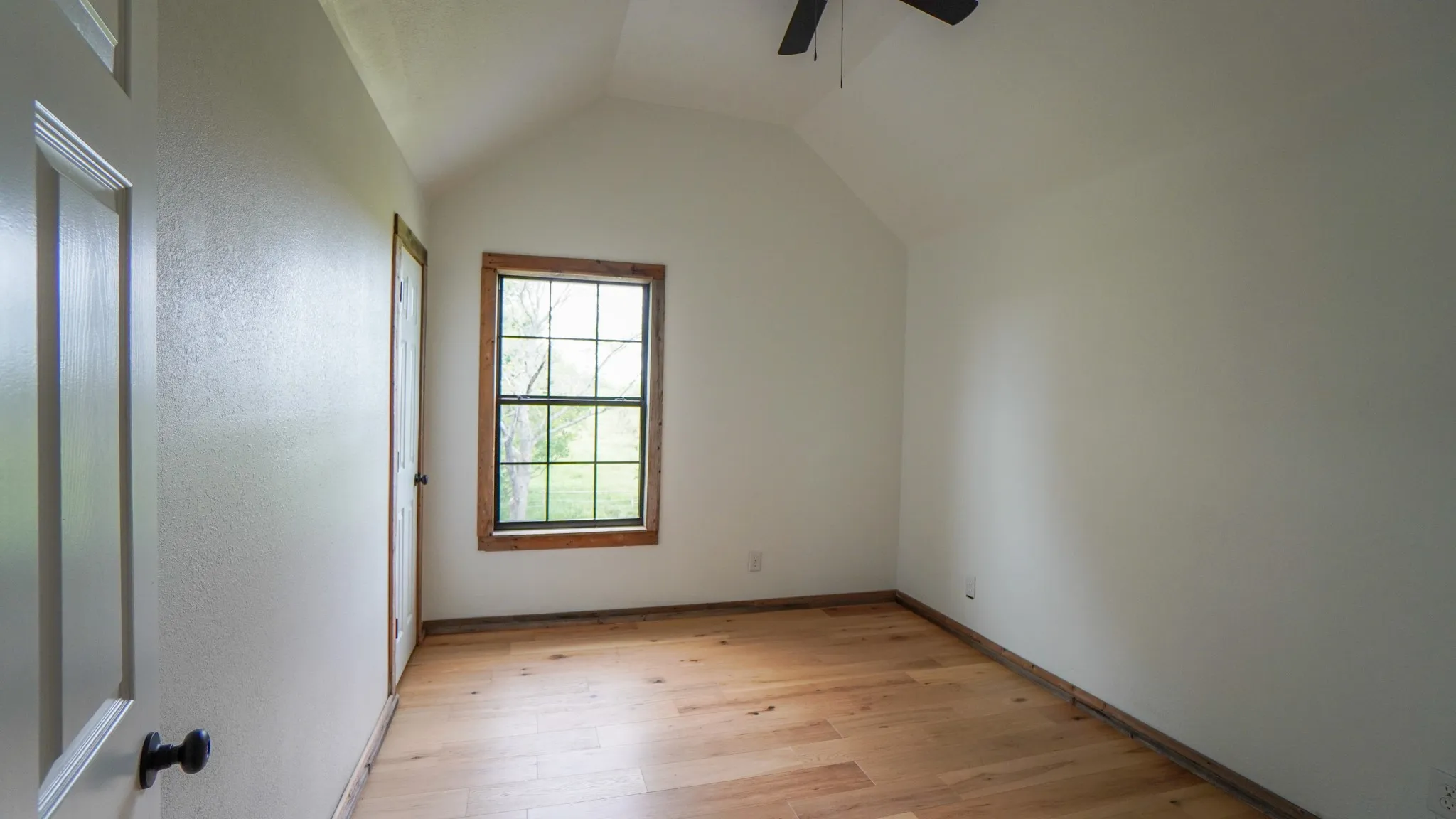 Single Family Residence For Rent in Kaufman County , 6700 Colquitt Road, Terrell, Texas 75160, 4 Bedroom, 2 Bathroom, Garage spaces, 2,345 Sqft, built in 1985, mls#21381706, Real Estate Agent in Terrell, Homes For Rent in Kaufman county, Homes For Rent in Terrell, Realtor in Terrell Texas, Real Estate Brokerage Independent Realty Texas, Luminita Cordes Realtor