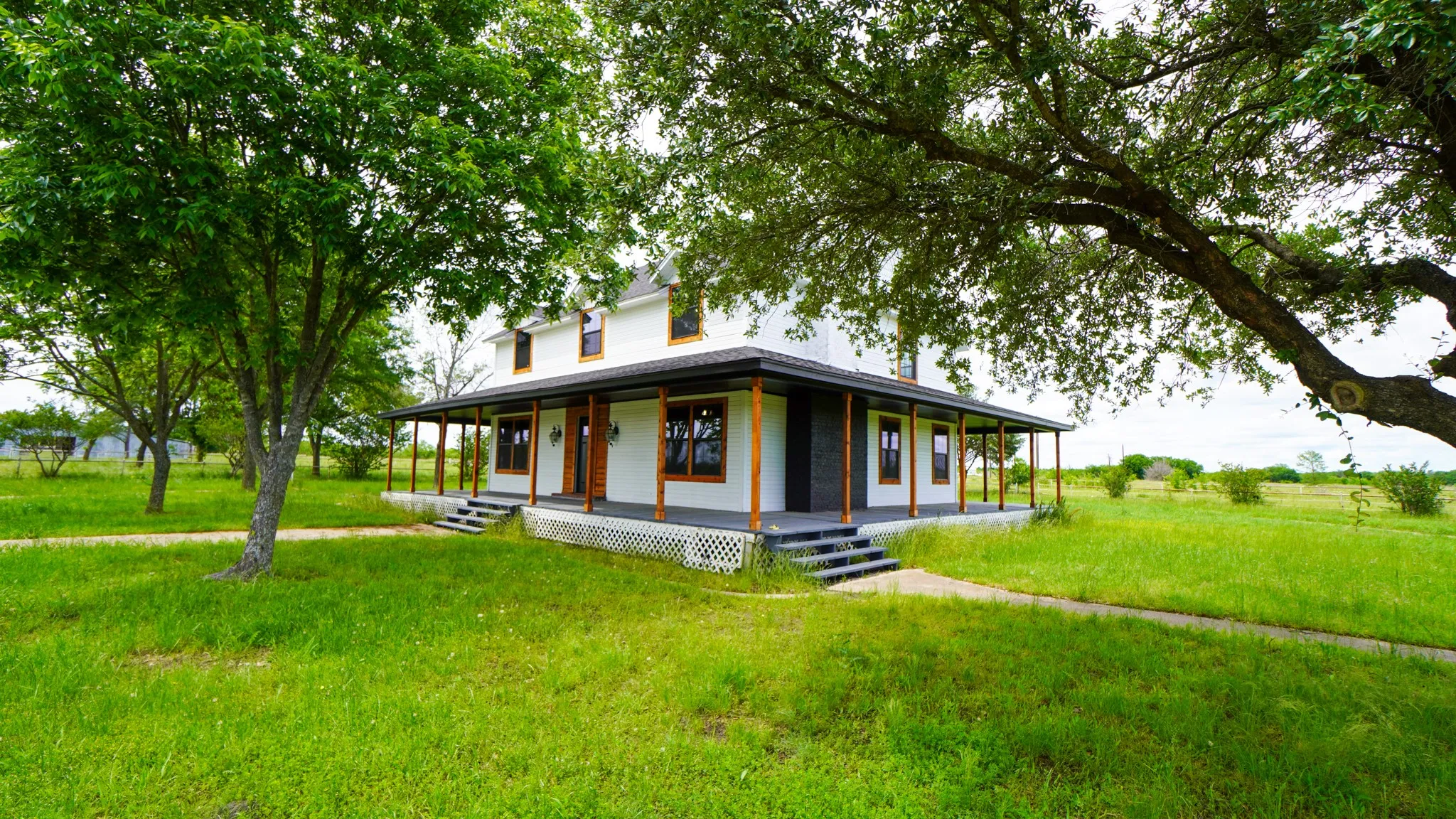 Single Family Residence For Rent in Kaufman County , 6700 Colquitt Road, Terrell, Texas 75160, 4 Bedroom, 2 Bathroom, Garage spaces, 2,345 Sqft, built in 1985, mls#21381706, Real Estate Agent in Terrell, Homes For Rent in Kaufman county, Homes For Rent in Terrell, Realtor in Terrell Texas, Real Estate Brokerage Independent Realty Texas, Luminita Cordes Realtor