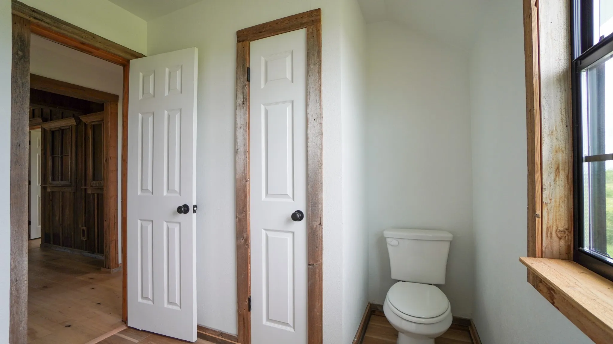 Single Family Residence For Rent in Kaufman County , 6700 Colquitt Road, Terrell, Texas 75160, 4 Bedroom, 2 Bathroom, Garage spaces, 2,345 Sqft, built in 1985, mls#21381706, Real Estate Agent in Terrell, Homes For Rent in Kaufman county, Homes For Rent in Terrell, Realtor in Terrell Texas, Real Estate Brokerage Independent Realty Texas, Luminita Cordes Realtor