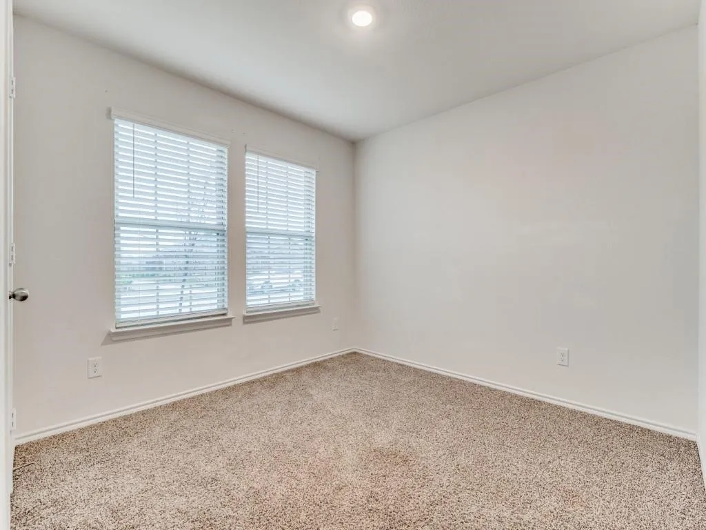 Single Family Residence For Rent in Hunt County , 1008 Silver Maple Lane, Royse City, Texas 75189, 4 Bedroom, 3 Bathroom, 2 Garage spaces, 2,097 Sqft, built in 2020, mls#21382283, Real Estate Agent in Royse City, Homes For Rent in Hunt county, Homes For Rent in Royse City, Realtor in Royse City Texas, Real Estate Brokerage Independent Realty Texas, Luminita Cordes Realtor