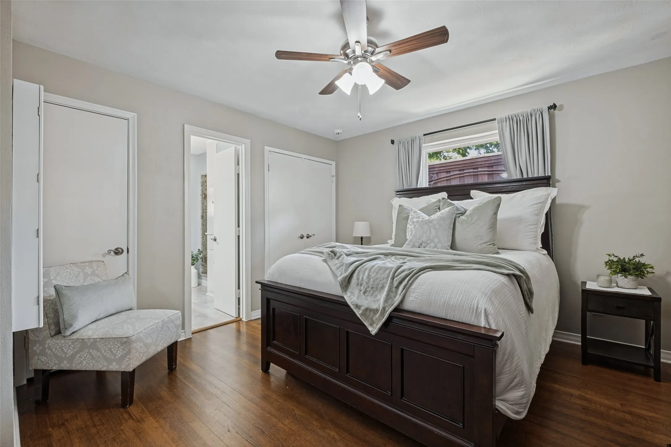 Single Family Residence For Sale in Dallas County , 2535 Dorrington Drive, Dallas, Texas 75228, 3 Bedroom, 2 Bathroom, 2 Garage spaces, 1,669 Sqft, built in 1959, mls#21372088, Real Estate Agent in Dallas, Homes For Sale in Dallas county, Homes For Sale in Dallas, Realtor in Dallas Texas, Real Estate Brokerage Independent Realty Texas, Luminita Cordes Realtor