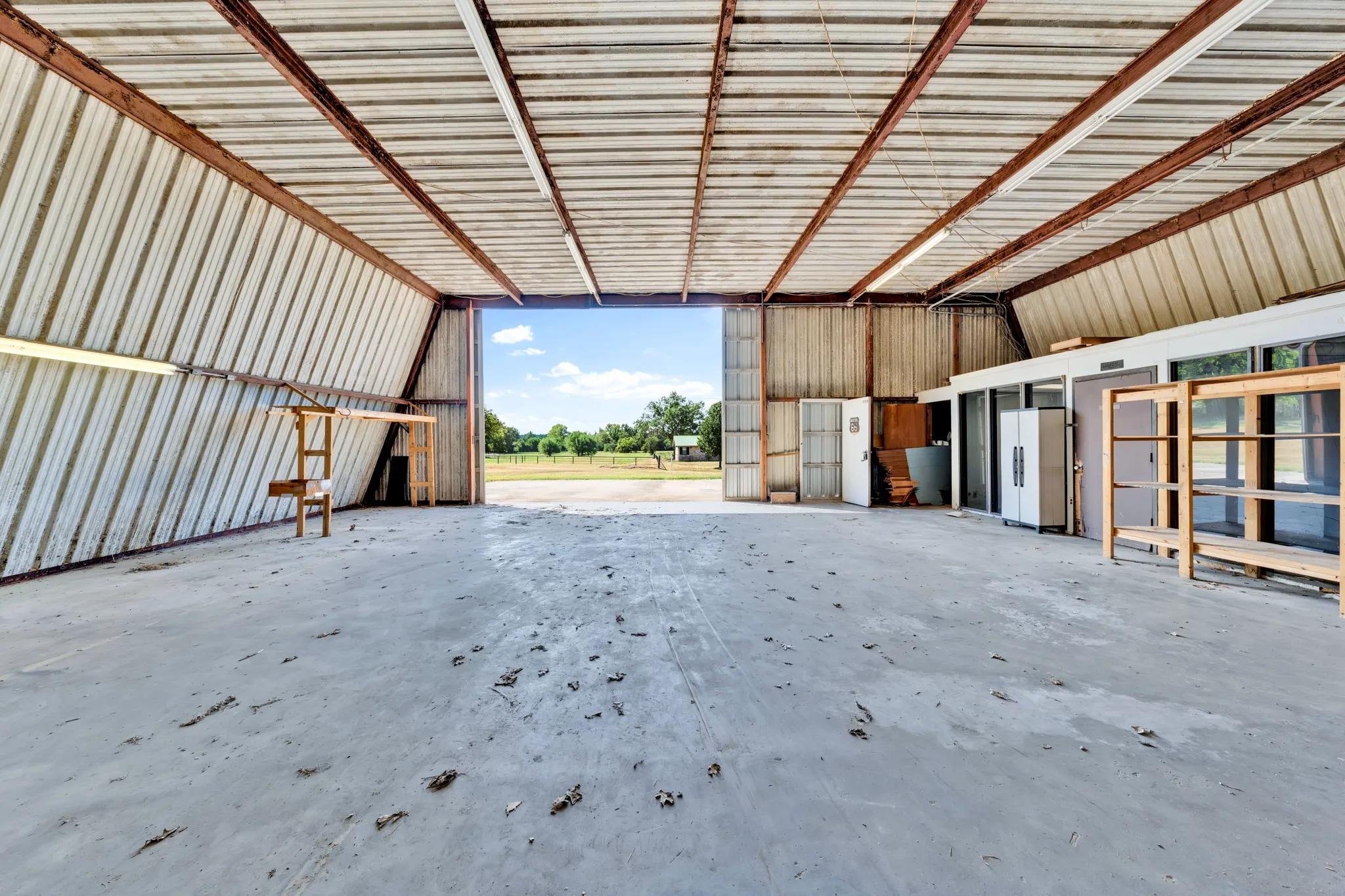 Farm For Sale in Hopkins County , 974 County Road 2310, Sulphur Springs, Texas 75482, 2 Bedroom, 2 Bathroom, Garage spaces, 938 Sqft, built in 1984, mls#21380298, Real Estate Agent in Sulphur Springs, Homes For Sale in Hopkins county, Homes For Sale in Sulphur Springs, Realtor in Sulphur Springs Texas, Real Estate Brokerage Independent Realty Texas, Luminita Cordes Realtor