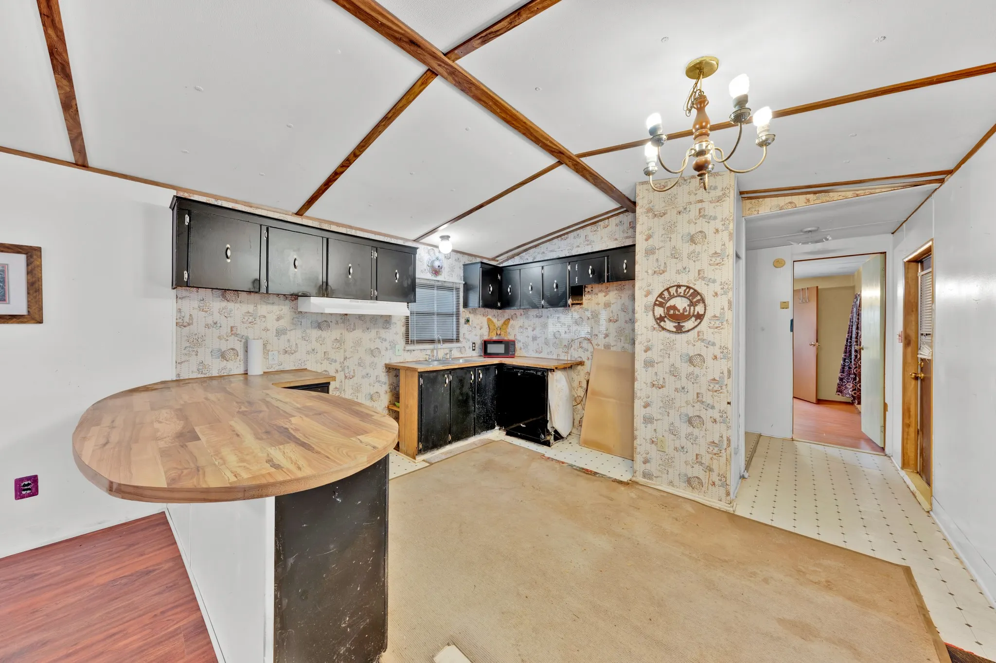 Farm For Sale in Hopkins County , 974 County Road 2310, Sulphur Springs, Texas 75482, 2 Bedroom, 2 Bathroom, Garage spaces, 938 Sqft, built in 1984, mls#21380298, Real Estate Agent in Sulphur Springs, Homes For Sale in Hopkins county, Homes For Sale in Sulphur Springs, Realtor in Sulphur Springs Texas, Real Estate Brokerage Independent Realty Texas, Luminita Cordes Realtor