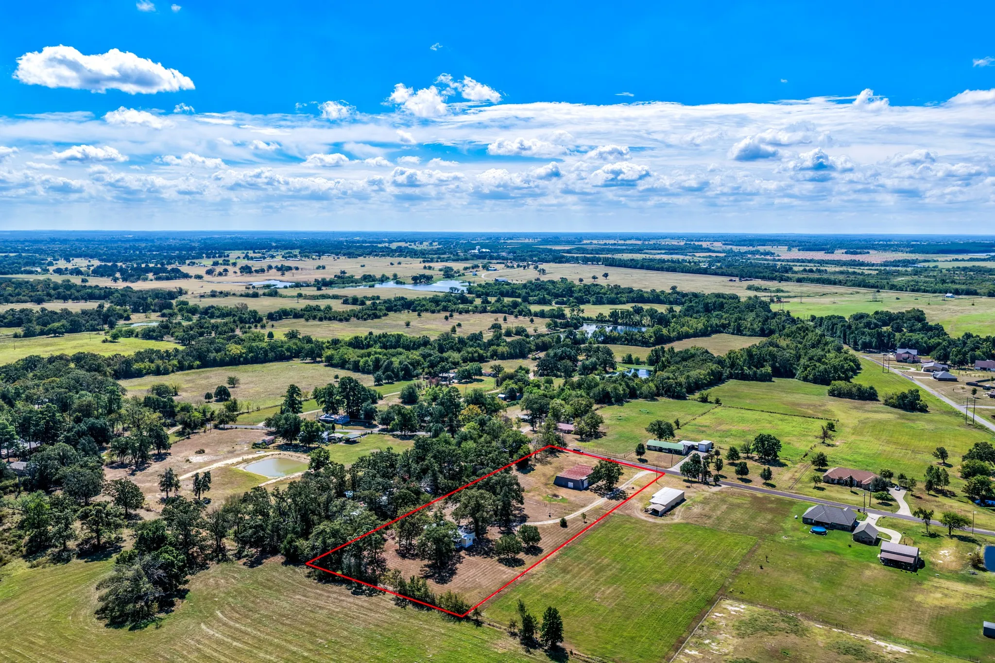 Farm For Sale in Hopkins County , 974 County Road 2310, Sulphur Springs, Texas 75482, 2 Bedroom, 2 Bathroom, Garage spaces, 938 Sqft, built in 1984, mls#21380298, Real Estate Agent in Sulphur Springs, Homes For Sale in Hopkins county, Homes For Sale in Sulphur Springs, Realtor in Sulphur Springs Texas, Real Estate Brokerage Independent Realty Texas, Luminita Cordes Realtor
