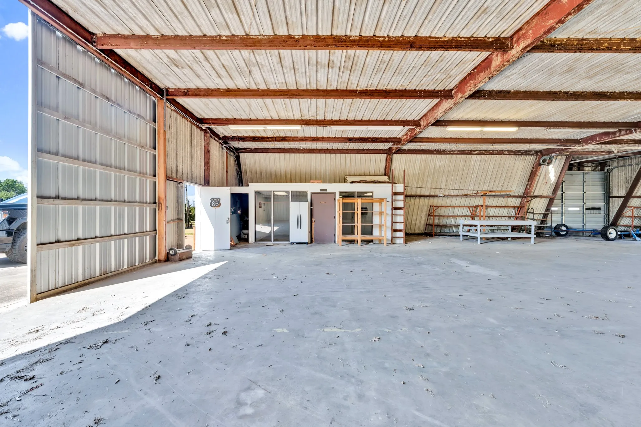 Farm For Sale in Hopkins County , 974 County Road 2310, Sulphur Springs, Texas 75482, 2 Bedroom, 2 Bathroom, Garage spaces, 938 Sqft, built in 1984, mls#21380298, Real Estate Agent in Sulphur Springs, Homes For Sale in Hopkins county, Homes For Sale in Sulphur Springs, Realtor in Sulphur Springs Texas, Real Estate Brokerage Independent Realty Texas, Luminita Cordes Realtor