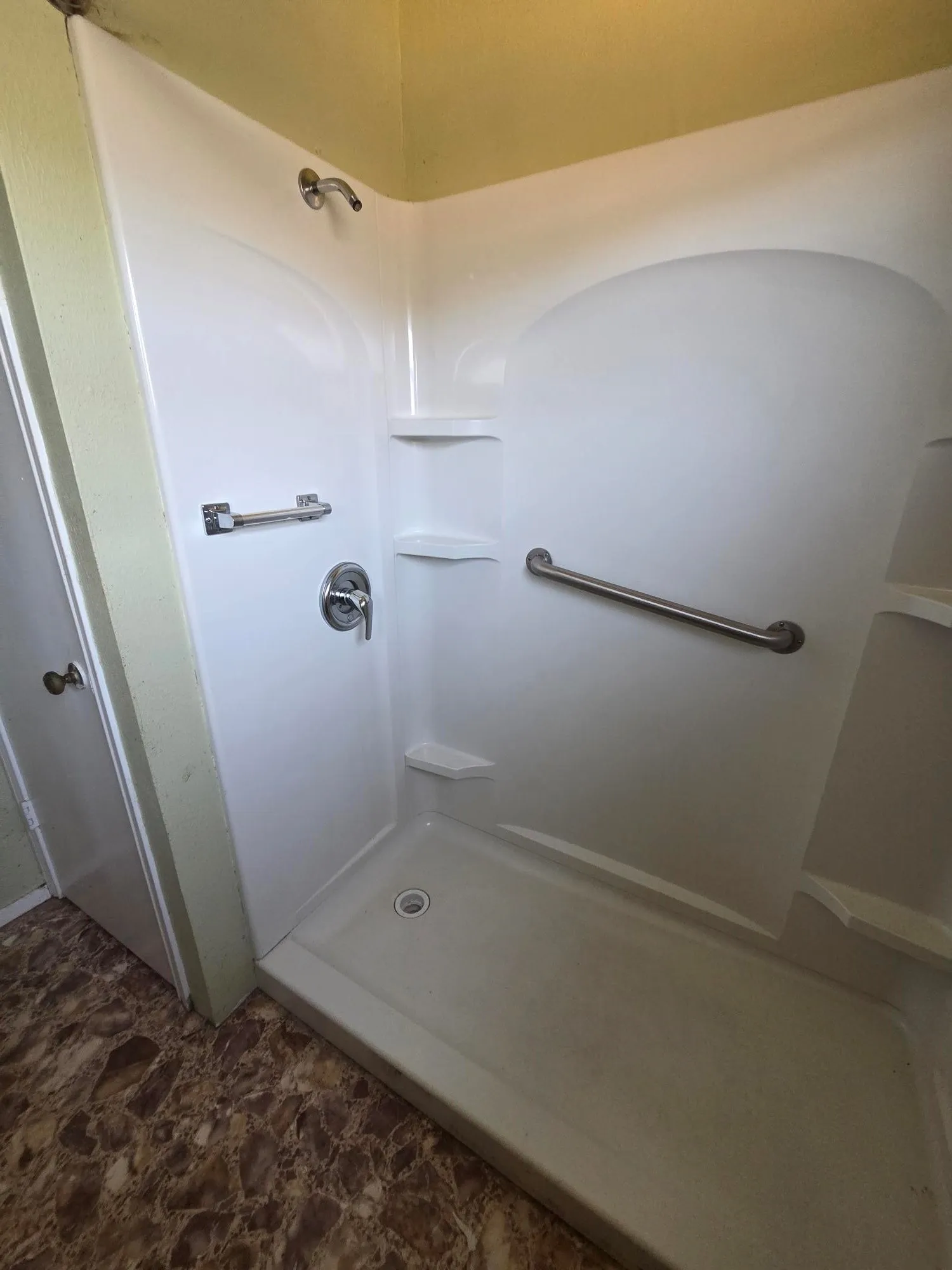 Single Family Residence For Sale in Dallas County , 2636 Gadberry Drive, Dallas, Texas 75241, 3 Bedroom, 1 Bathroom, 2 Garage spaces, 978 Sqft, built in 1959, mls#21382290, Real Estate Agent in Dallas, Homes For Sale in Dallas county, Homes For Sale in Dallas, Realtor in Dallas Texas, Real Estate Brokerage Independent Realty Texas, Luminita Cordes Realtor