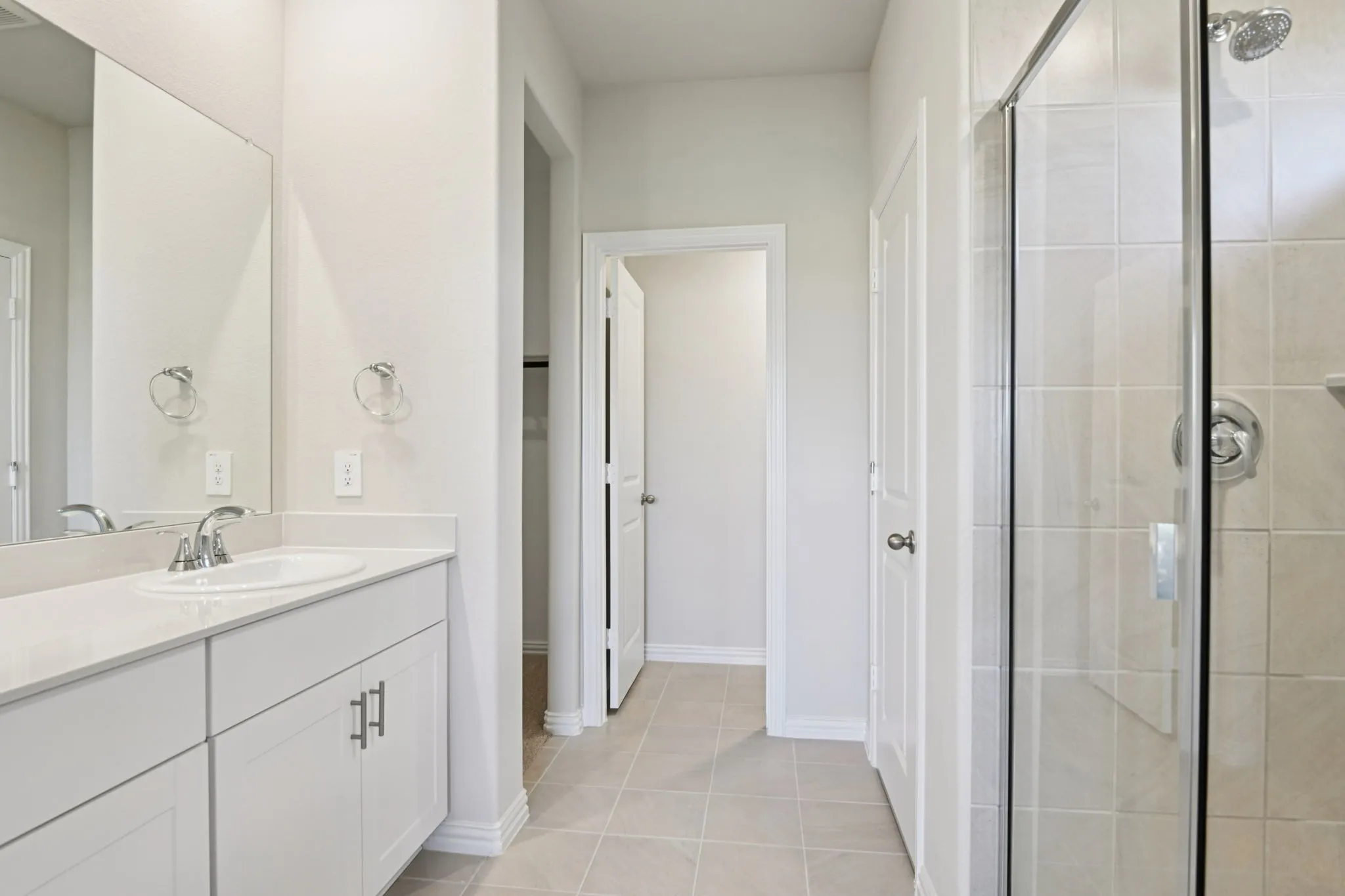 Photo is not of the actual home, but is an inspirational photo of builder’s model home and may depict options, furnishings, and/or decorator features that are not included.