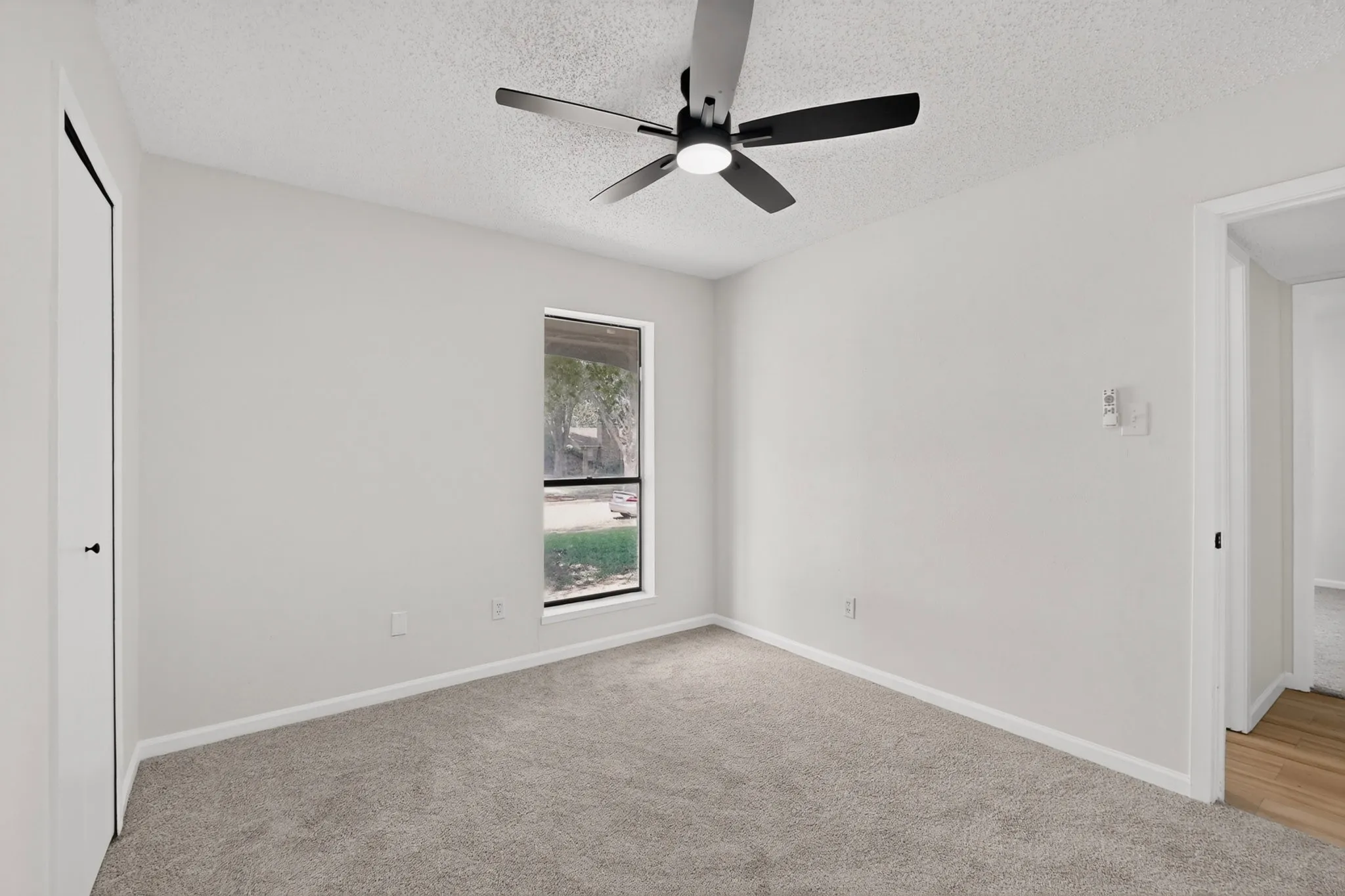 Single Family Residence For Rent in Dallas County , 2938 Churchill Way, Garland, Texas 75044, 3 Bedroom, 2 Bathroom, Garage spaces, 1,801 Sqft, built in 1977, mls#21382141, Real Estate Agent in Garland, Homes For Rent in Dallas county, Homes For Rent in Garland, Realtor in Garland Texas, Real Estate Brokerage Independent Realty Texas, Luminita Cordes Realtor