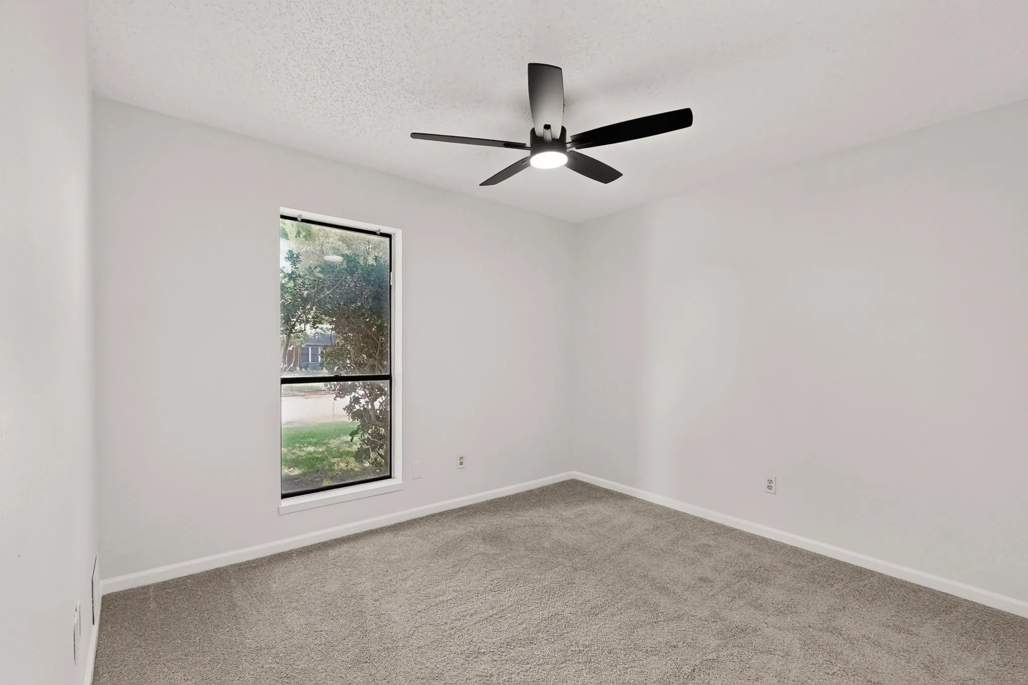 Single Family Residence For Rent in Dallas County , 2938 Churchill Way, Garland, Texas 75044, 3 Bedroom, 2 Bathroom, Garage spaces, 1,801 Sqft, built in 1977, mls#21382141, Real Estate Agent in Garland, Homes For Rent in Dallas county, Homes For Rent in Garland, Realtor in Garland Texas, Real Estate Brokerage Independent Realty Texas, Luminita Cordes Realtor