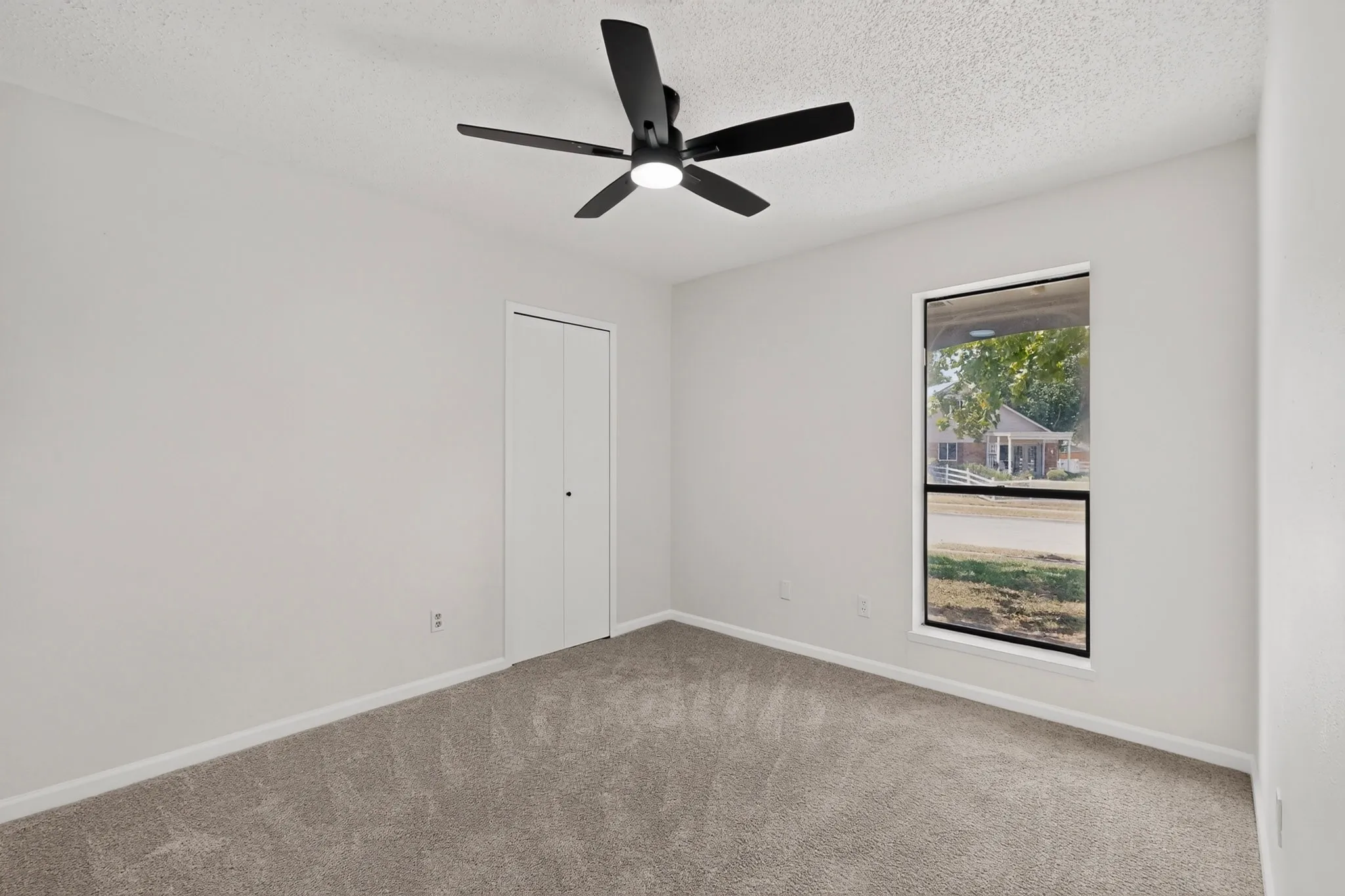 Single Family Residence For Rent in Dallas County , 2938 Churchill Way, Garland, Texas 75044, 3 Bedroom, 2 Bathroom, Garage spaces, 1,801 Sqft, built in 1977, mls#21382141, Real Estate Agent in Garland, Homes For Rent in Dallas county, Homes For Rent in Garland, Realtor in Garland Texas, Real Estate Brokerage Independent Realty Texas, Luminita Cordes Realtor