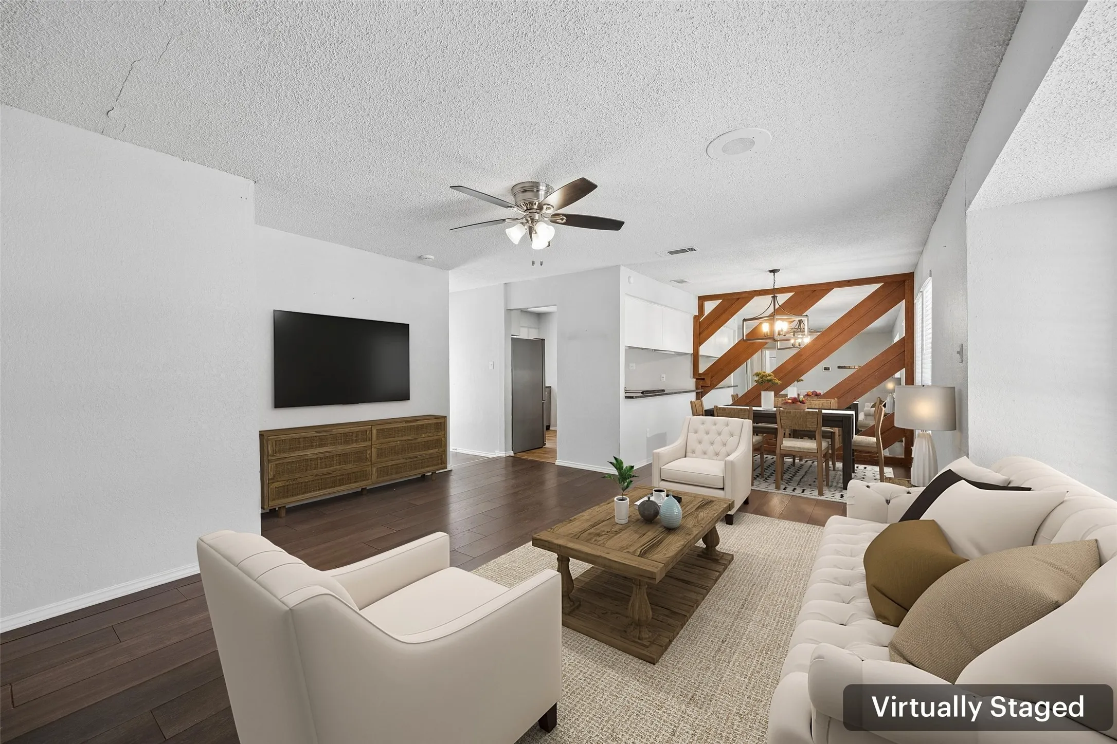 Single Family Residence For Sale in Tarrant County , 3804 Indian Wells Drive, Arlington, Texas 76017, 3 Bedroom, 2 Bathroom, Garage spaces, 1,360 Sqft, built in 1982, mls#21381800, Real Estate Agent in Arlington, Homes For Sale in Tarrant county, Homes For Sale in Arlington, Realtor in Arlington Texas, Real Estate Brokerage Independent Realty Texas, Luminita Cordes Realtor