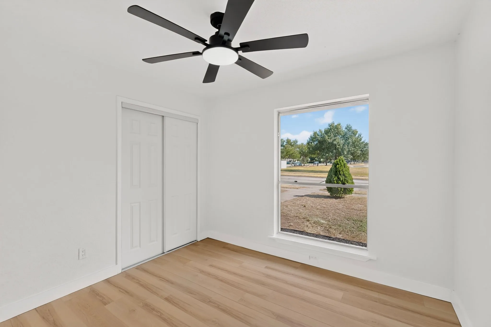 Single Family Residence For Rent in Dallas County , 11231 Pelican Drive, Dallas, Texas 75238, 3 Bedroom, 2 Bathroom, 2 Garage spaces, 1,198 Sqft, built in 1972, mls#21382149, Real Estate Agent in Dallas, Homes For Rent in Dallas county, Homes For Rent in Dallas, Realtor in Dallas Texas, Real Estate Brokerage Independent Realty Texas, Luminita Cordes Realtor