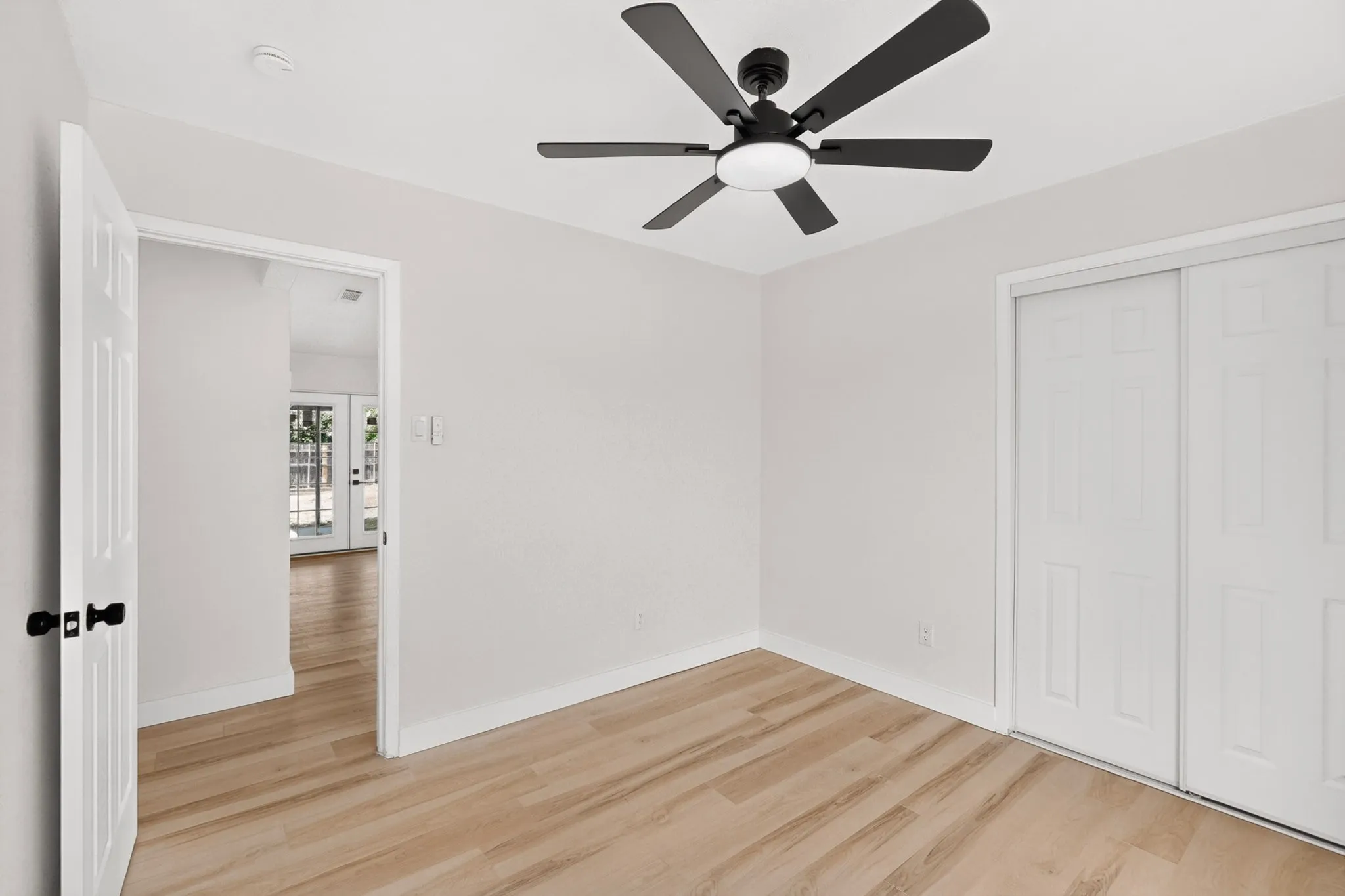 Single Family Residence For Rent in Dallas County , 11231 Pelican Drive, Dallas, Texas 75238, 3 Bedroom, 2 Bathroom, 2 Garage spaces, 1,198 Sqft, built in 1972, mls#21382149, Real Estate Agent in Dallas, Homes For Rent in Dallas county, Homes For Rent in Dallas, Realtor in Dallas Texas, Real Estate Brokerage Independent Realty Texas, Luminita Cordes Realtor