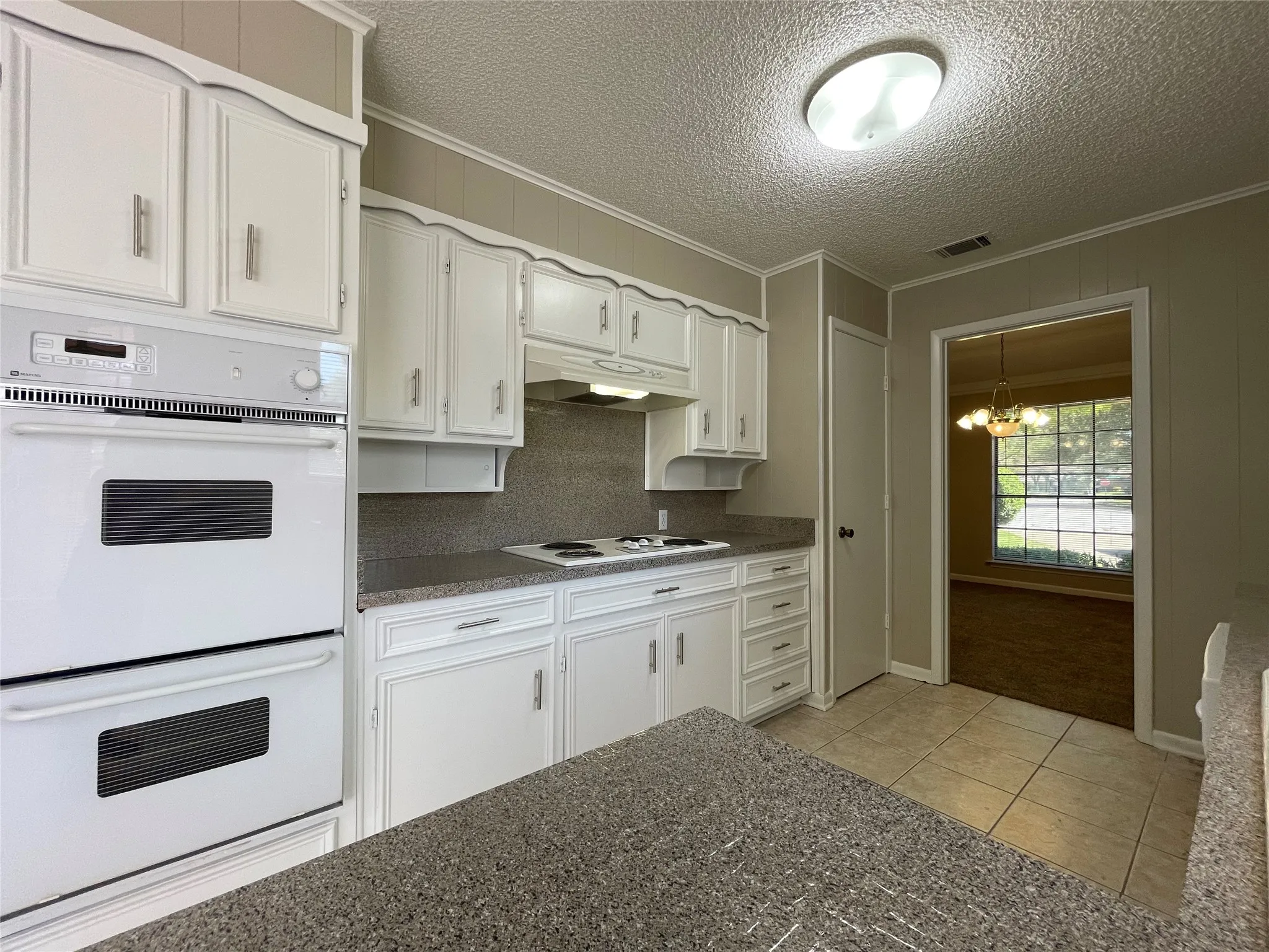 Single Family Residence For Rent in Tarrant County , 4508 Mill Pond Court, Fort Worth, Texas 76133, 3 Bedroom, 3 Bathroom, 2 Garage spaces, 2,339 Sqft, built in 1976, mls#21373036, Real Estate Agent in Fort Worth, Homes For Rent in Tarrant county, Homes For Rent in Fort Worth, Realtor in Fort Worth Texas, Real Estate Brokerage Independent Realty Texas, Luminita Cordes Realtor