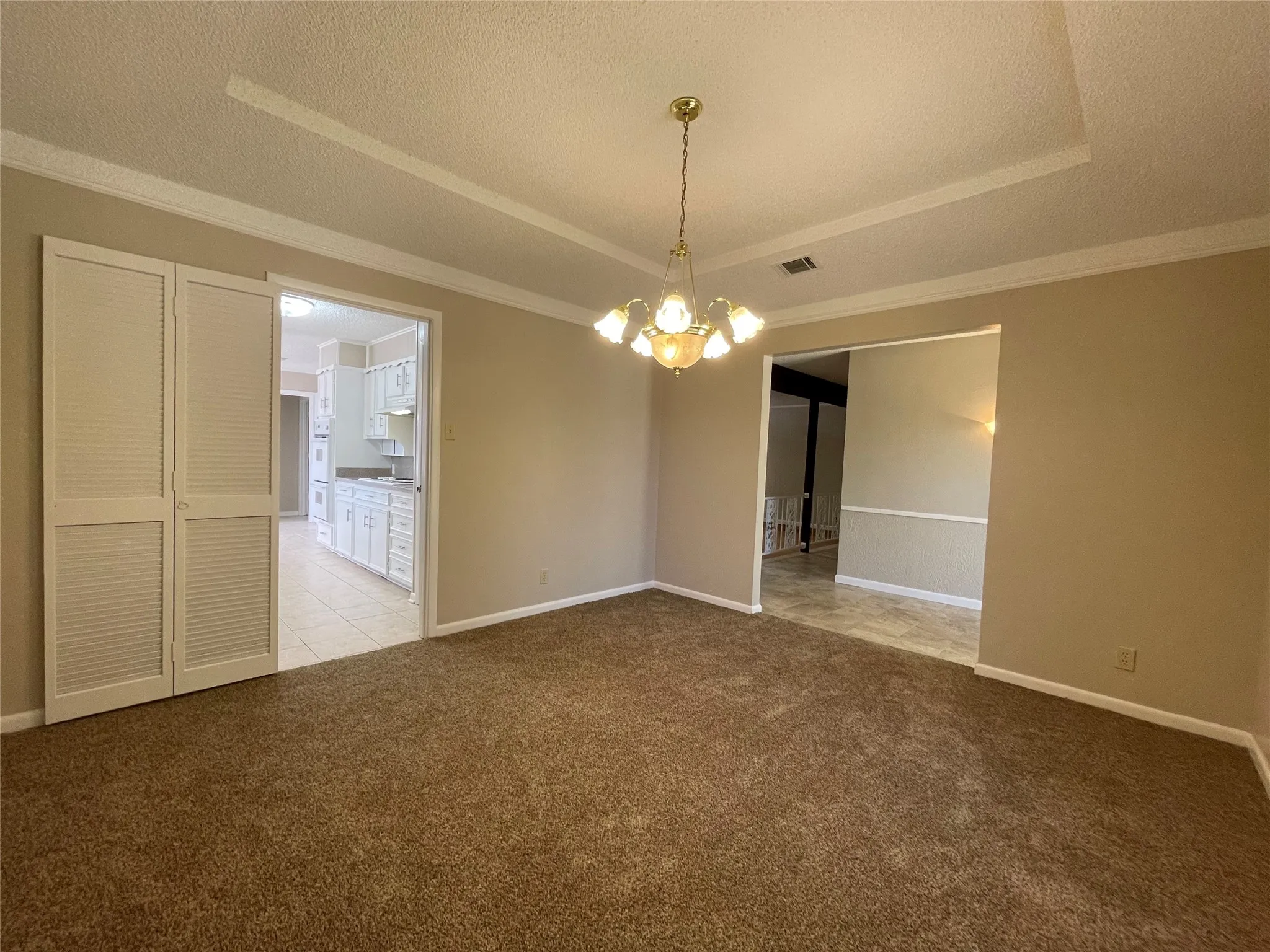 Single Family Residence For Rent in Tarrant County , 4508 Mill Pond Court, Fort Worth, Texas 76133, 3 Bedroom, 3 Bathroom, 2 Garage spaces, 2,339 Sqft, built in 1976, mls#21373036, Real Estate Agent in Fort Worth, Homes For Rent in Tarrant county, Homes For Rent in Fort Worth, Realtor in Fort Worth Texas, Real Estate Brokerage Independent Realty Texas, Luminita Cordes Realtor