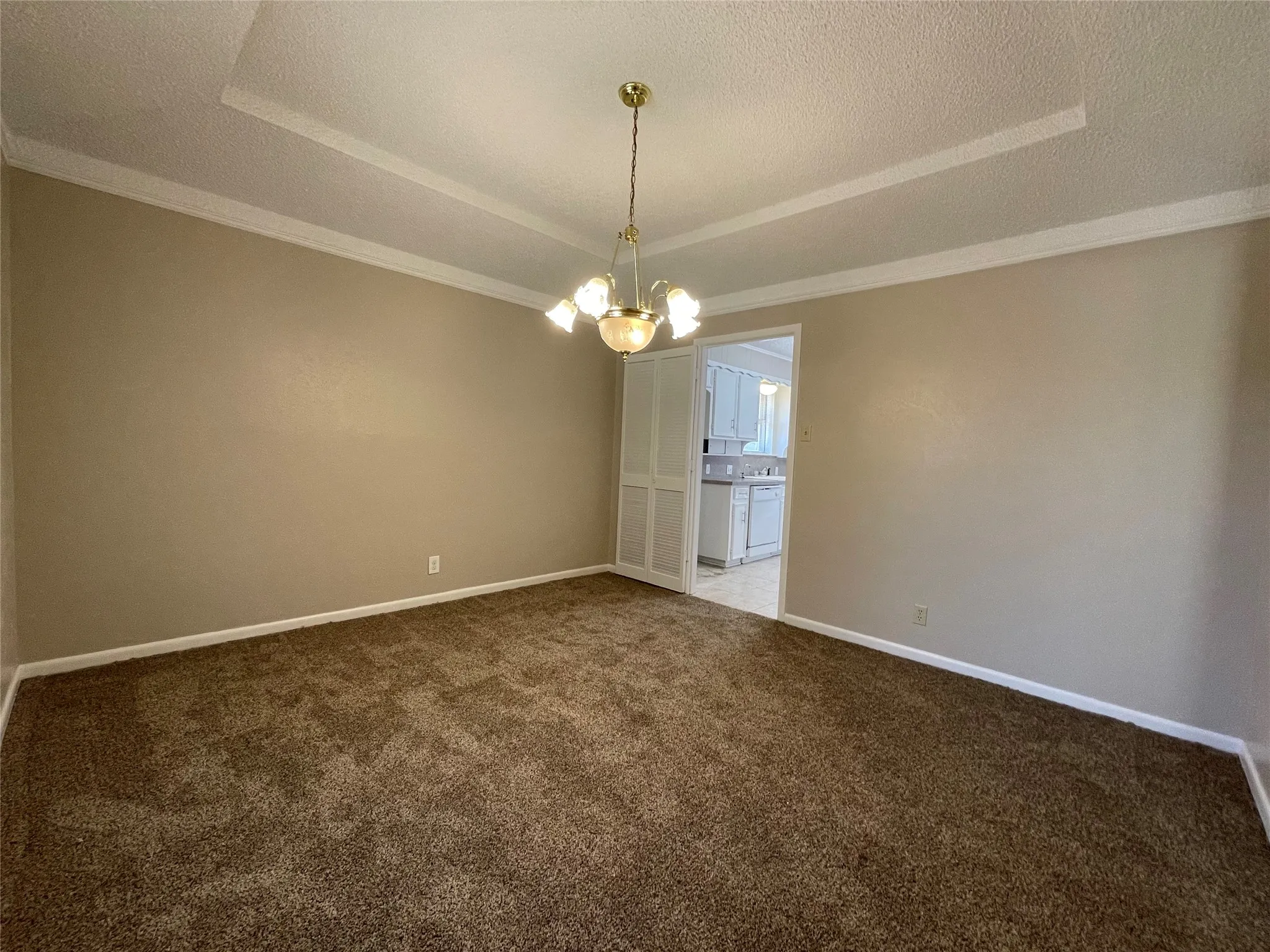Single Family Residence For Rent in Tarrant County , 4508 Mill Pond Court, Fort Worth, Texas 76133, 3 Bedroom, 3 Bathroom, 2 Garage spaces, 2,339 Sqft, built in 1976, mls#21373036, Real Estate Agent in Fort Worth, Homes For Rent in Tarrant county, Homes For Rent in Fort Worth, Realtor in Fort Worth Texas, Real Estate Brokerage Independent Realty Texas, Luminita Cordes Realtor
