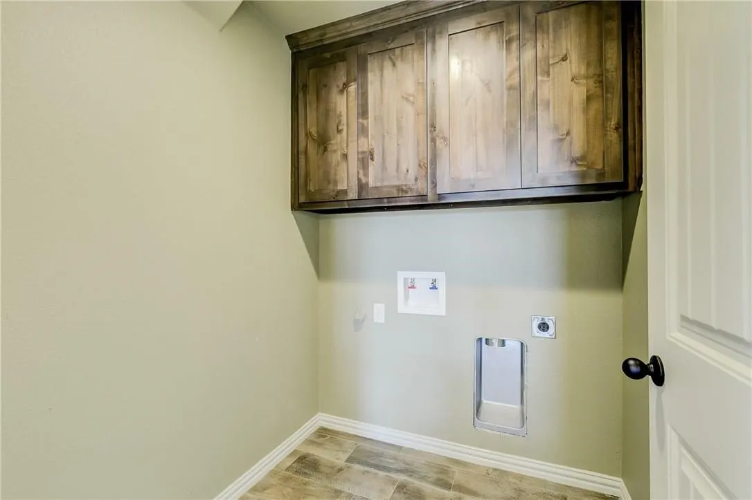 Single Family Residence For Rent in Hood County , 1318 Lauren Lane, Granbury, Texas 76048, 3 Bedroom, 3 Bathroom, 2 Garage spaces, 1,771 Sqft, built in 2017, mls#21382042, Real Estate Agent in Granbury, Homes For Rent in Hood county, Homes For Rent in Granbury, Realtor in Granbury Texas, Real Estate Brokerage Independent Realty Texas, Luminita Cordes Realtor