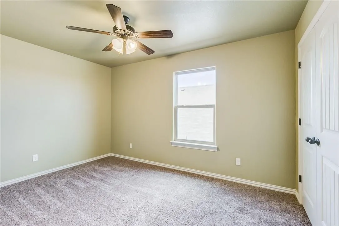 Single Family Residence For Rent in Hood County , 1318 Lauren Lane, Granbury, Texas 76048, 3 Bedroom, 3 Bathroom, 2 Garage spaces, 1,771 Sqft, built in 2017, mls#21382042, Real Estate Agent in Granbury, Homes For Rent in Hood county, Homes For Rent in Granbury, Realtor in Granbury Texas, Real Estate Brokerage Independent Realty Texas, Luminita Cordes Realtor