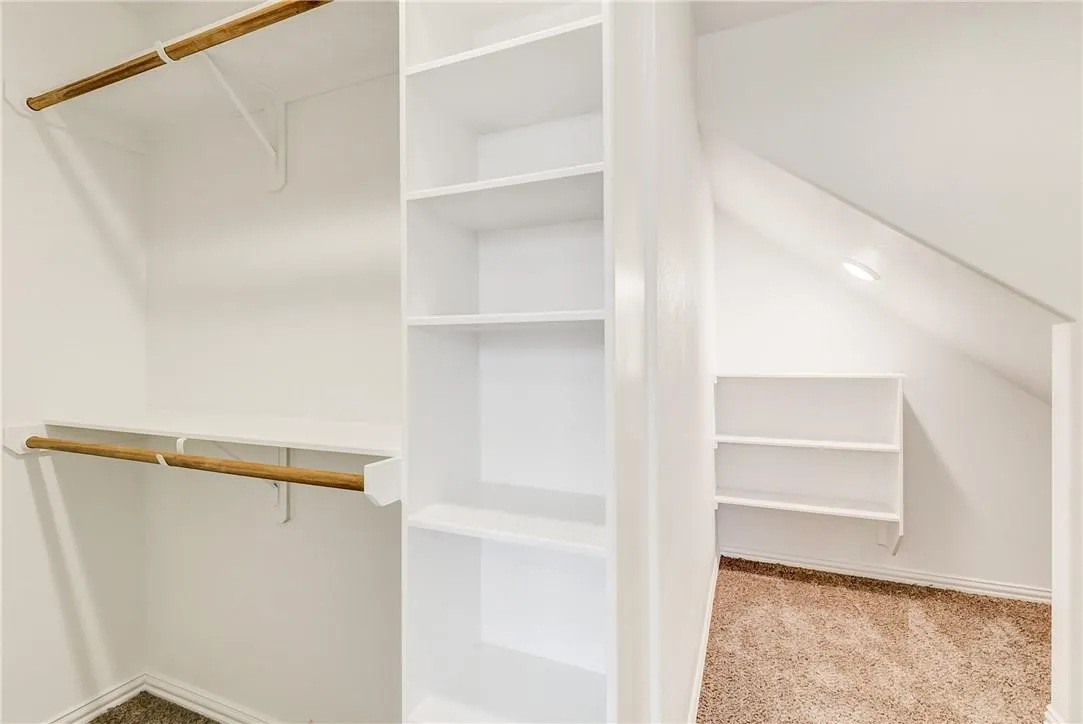 Single Family Residence For Rent in Hood County , 1318 Lauren Lane, Granbury, Texas 76048, 3 Bedroom, 3 Bathroom, 2 Garage spaces, 1,771 Sqft, built in 2017, mls#21382042, Real Estate Agent in Granbury, Homes For Rent in Hood county, Homes For Rent in Granbury, Realtor in Granbury Texas, Real Estate Brokerage Independent Realty Texas, Luminita Cordes Realtor