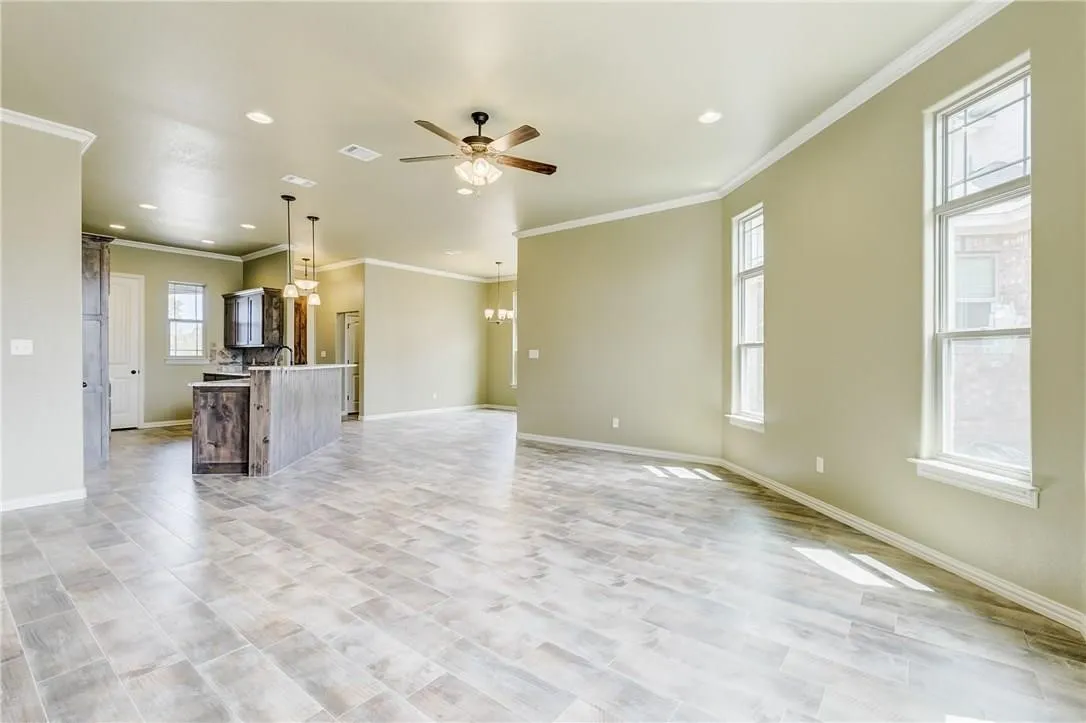 Single Family Residence For Rent in Hood County , 1318 Lauren Lane, Granbury, Texas 76048, 3 Bedroom, 3 Bathroom, 2 Garage spaces, 1,771 Sqft, built in 2017, mls#21382042, Real Estate Agent in Granbury, Homes For Rent in Hood county, Homes For Rent in Granbury, Realtor in Granbury Texas, Real Estate Brokerage Independent Realty Texas, Luminita Cordes Realtor