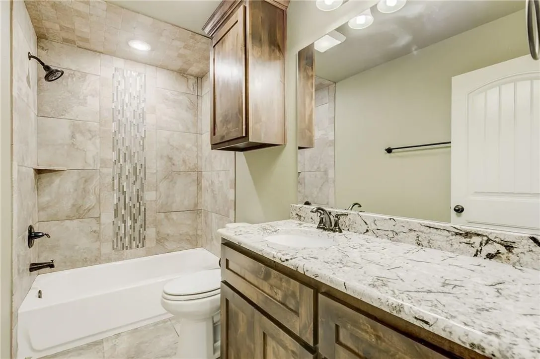 Single Family Residence For Rent in Hood County , 1318 Lauren Lane, Granbury, Texas 76048, 3 Bedroom, 3 Bathroom, 2 Garage spaces, 1,771 Sqft, built in 2017, mls#21382042, Real Estate Agent in Granbury, Homes For Rent in Hood county, Homes For Rent in Granbury, Realtor in Granbury Texas, Real Estate Brokerage Independent Realty Texas, Luminita Cordes Realtor