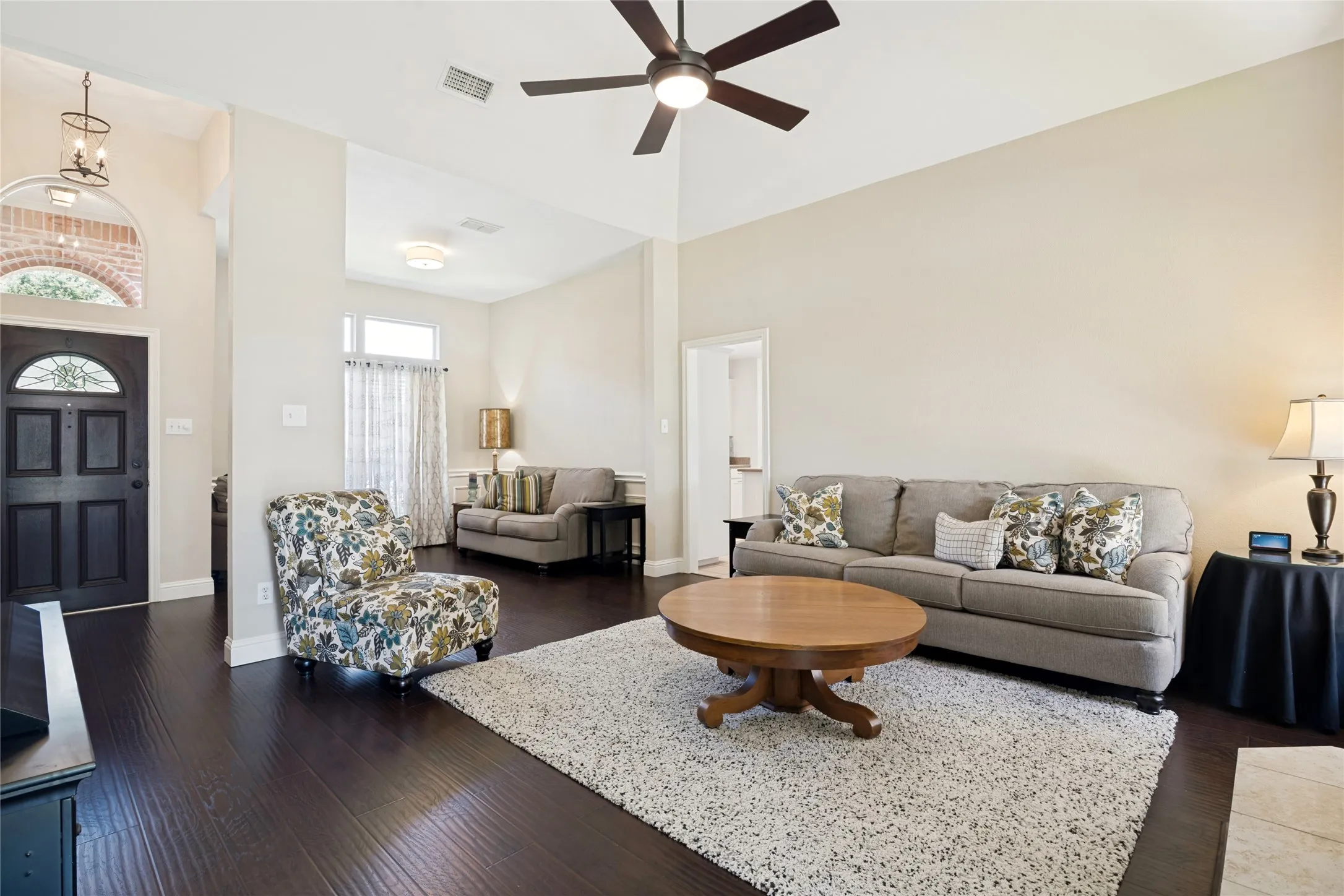 Single Family Residence For Sale in Dallas County , 603 Sandalwood Court, Coppell, Texas 75019, 3 Bedroom, 2 Bathroom, 2 Garage spaces, 1,695 Sqft, built in 1990, mls#21357096, Real Estate Agent in Coppell, Homes For Sale in Dallas county, Homes For Sale in Coppell, Realtor in Coppell Texas, Real Estate Brokerage Independent Realty Texas, Luminita Cordes Realtor