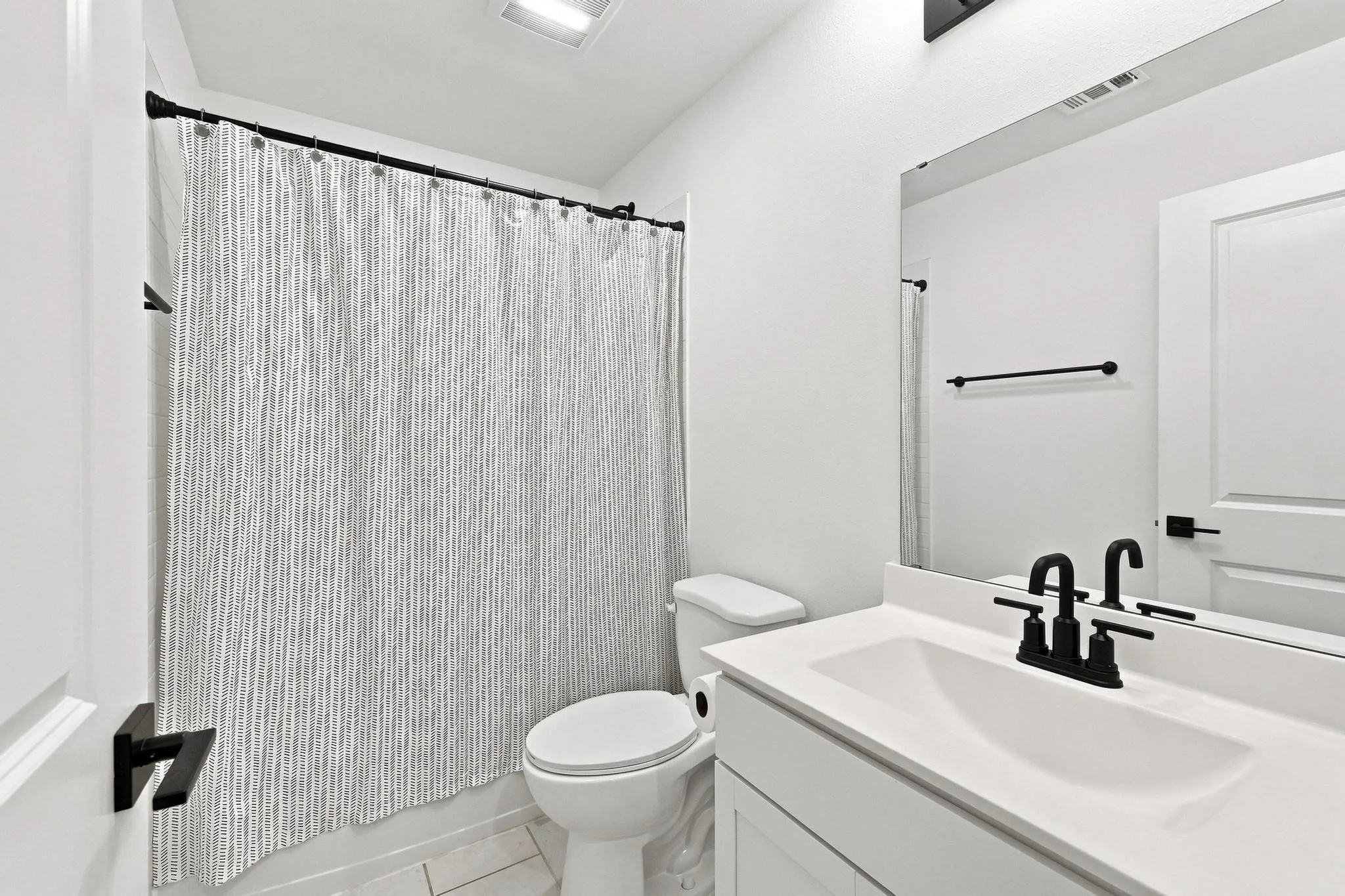 Single Family Residence For Sale in Grayson County , 815 Sunflower Trail, Sherman, Texas 75092, 3 Bedroom, 3 Bathroom, 2 Garage spaces, 2,007 Sqft, built in 2024, mls#21380062, Real Estate Agent in Sherman, Homes For Sale in Grayson county, Homes For Sale in Sherman, Realtor in Sherman Texas, Real Estate Brokerage Independent Realty Texas, Luminita Cordes Realtor