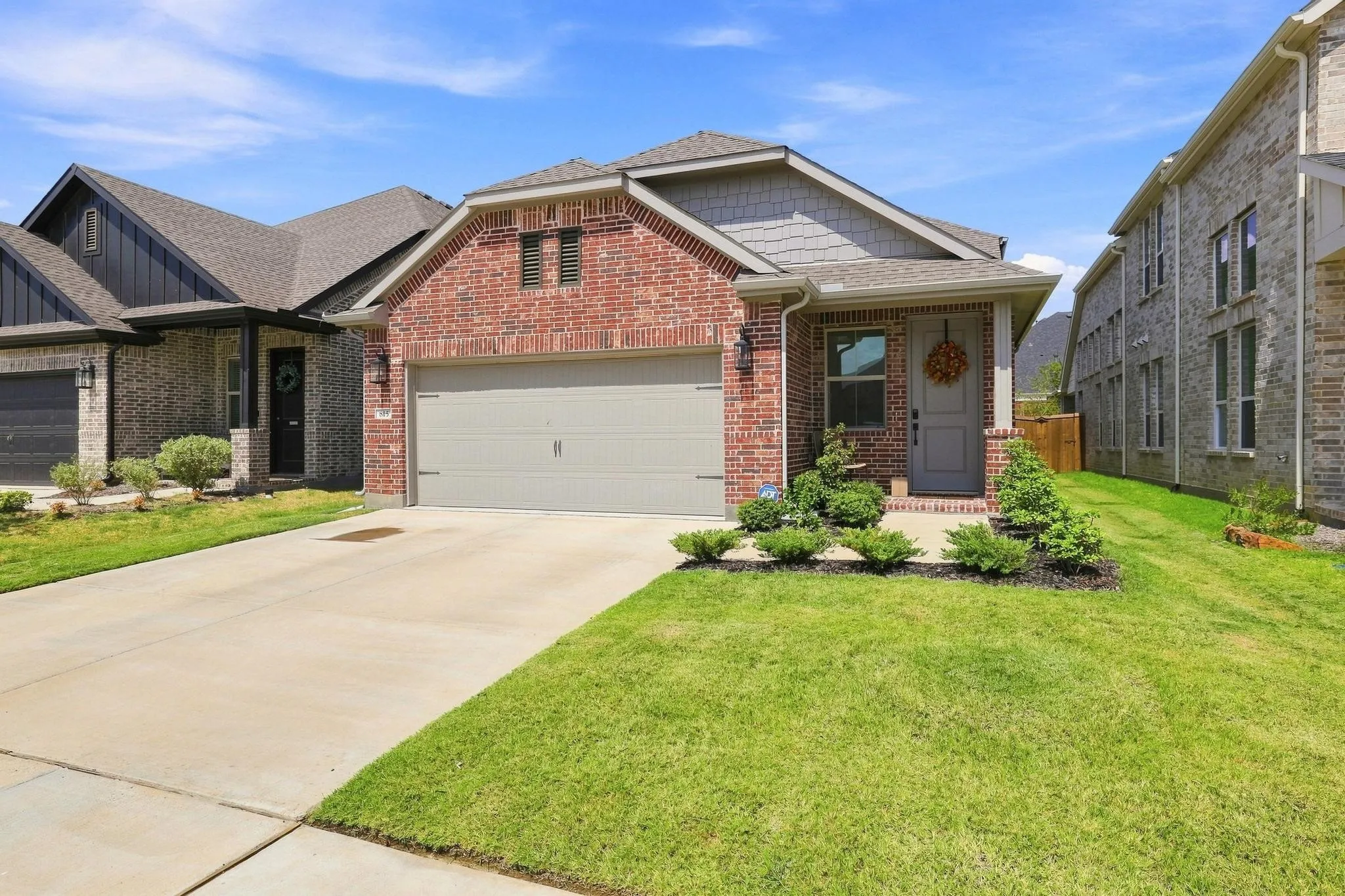 Single Family Residence For Sale in Grayson County , 815 Sunflower Trail, Sherman, Texas 75092, 3 Bedroom, 3 Bathroom, 2 Garage spaces, 2,007 Sqft, built in 2024, mls#21380062, Real Estate Agent in Sherman, Homes For Sale in Grayson county, Homes For Sale in Sherman, Realtor in Sherman Texas, Real Estate Brokerage Independent Realty Texas, Luminita Cordes Realtor