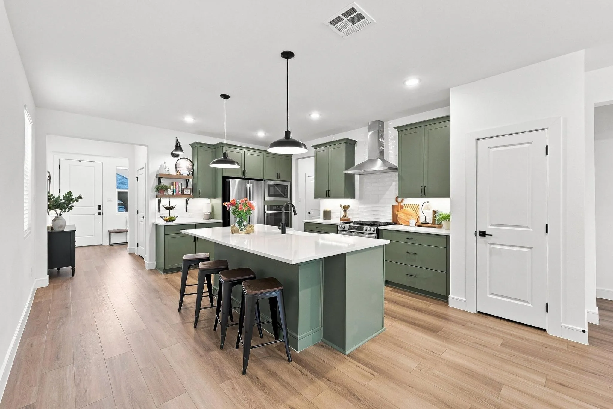 Single Family Residence For Sale in Grayson County , 815 Sunflower Trail, Sherman, Texas 75092, 3 Bedroom, 3 Bathroom, 2 Garage spaces, 2,007 Sqft, built in 2024, mls#21380062, Real Estate Agent in Sherman, Homes For Sale in Grayson county, Homes For Sale in Sherman, Realtor in Sherman Texas, Real Estate Brokerage Independent Realty Texas, Luminita Cordes Realtor