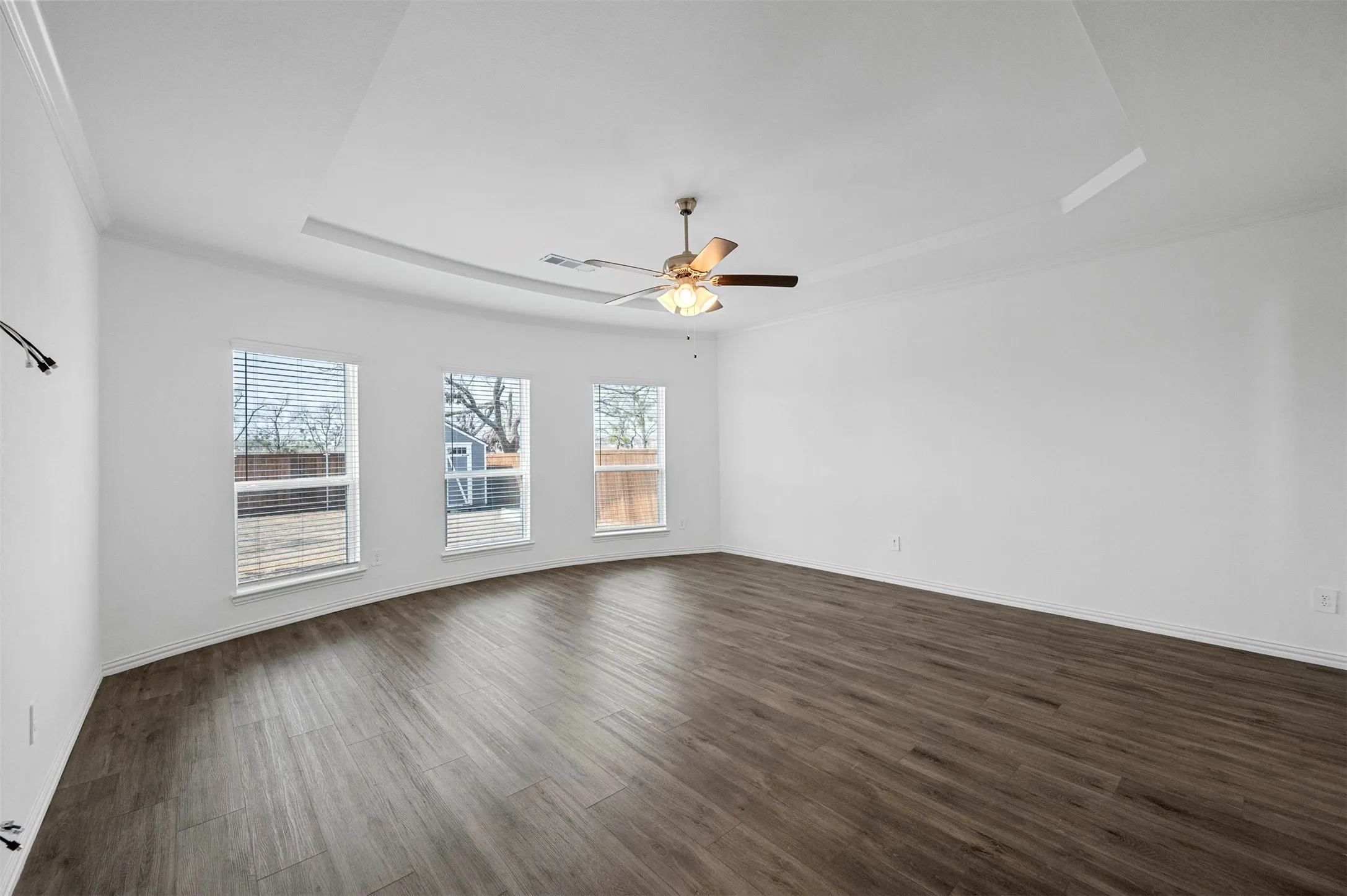Single Family Residence For Sale in Kaufman County , 809 Blue Heron Drive, Forney, Texas 75126, 5 Bedroom, 4 Bathroom, 2 Garage spaces, 4,047 Sqft, built in 2022, mls#21380821, Real Estate Agent in Forney, Homes For Sale in Kaufman county, Homes For Sale in Forney, Realtor in Forney Texas, Real Estate Brokerage Independent Realty Texas, Luminita Cordes Realtor