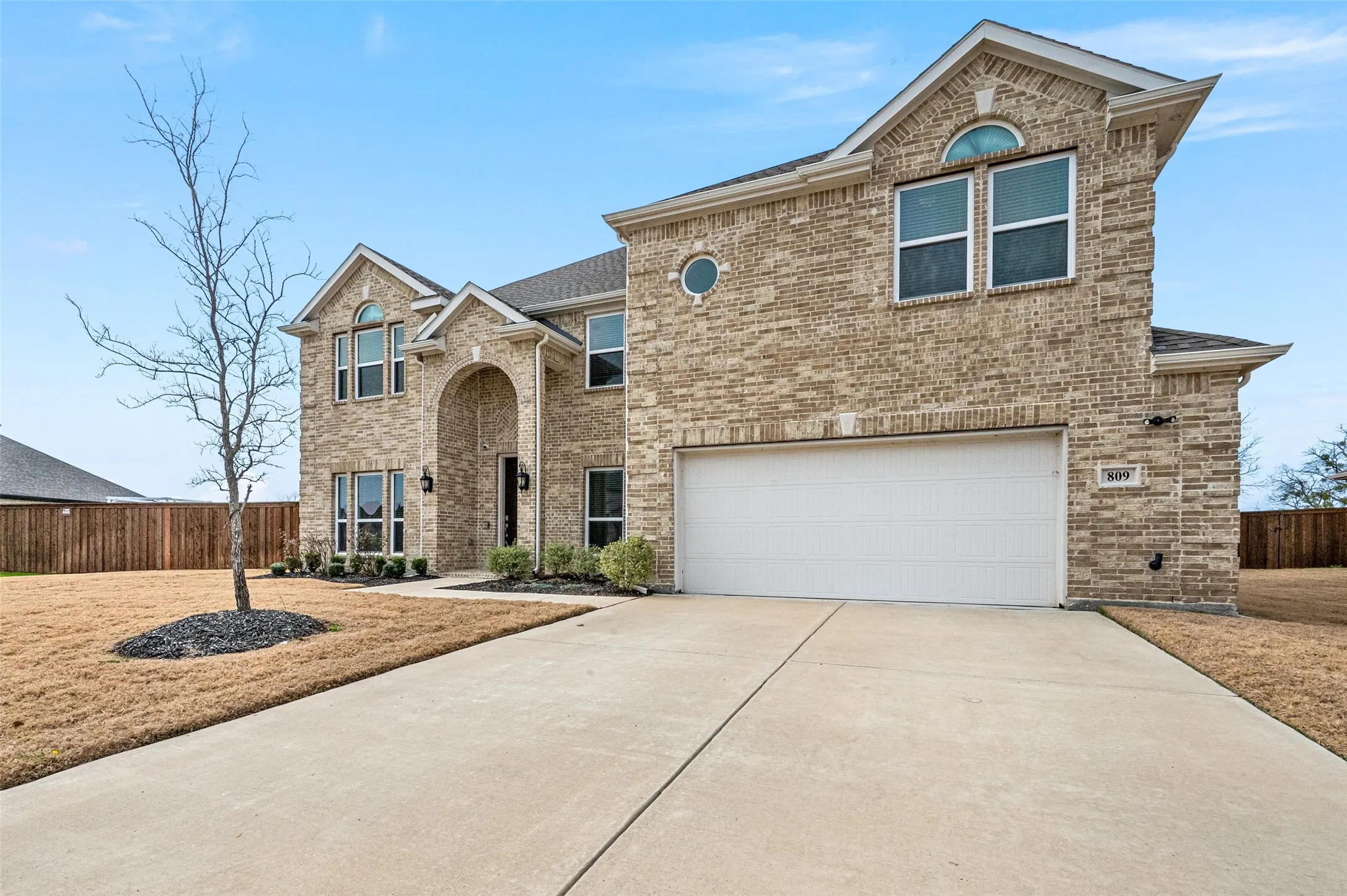 Single Family Residence For Sale in Kaufman County , 809 Blue Heron Drive, Forney, Texas 75126, 5 Bedroom, 4 Bathroom, 2 Garage spaces, 4,047 Sqft, built in 2022, mls#21380821, Real Estate Agent in Forney, Homes For Sale in Kaufman county, Homes For Sale in Forney, Realtor in Forney Texas, Real Estate Brokerage Independent Realty Texas, Luminita Cordes Realtor