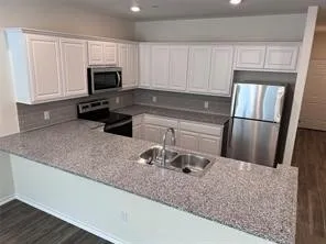 Triplex For Rent in Fannin County , 802 S 5th Street 3, Bonham, Texas 75418, 3 Bedroom, 3 Bathroom, 1 Garage spaces, 1,261 Sqft, built in 2023, mls#21382330, Real Estate Agent in Bonham, Homes For Rent in Fannin county, Homes For Rent in Bonham, Realtor in Bonham Texas, Real Estate Brokerage Independent Realty Texas, Luminita Cordes Realtor