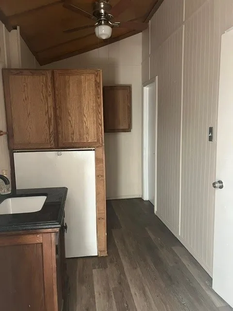 Single Family Residence For Rent in Cooke County , 1817 Throckmorton Street, Gainesville, Texas 76240, 2 Bedroom, 2 Bathroom, Garage spaces, 1,644 Sqft, built in 1950, mls#21382277, Real Estate Agent in Gainesville, Homes For Rent in Cooke county, Homes For Rent in Gainesville, Realtor in Gainesville Texas, Real Estate Brokerage Independent Realty Texas, Luminita Cordes Realtor