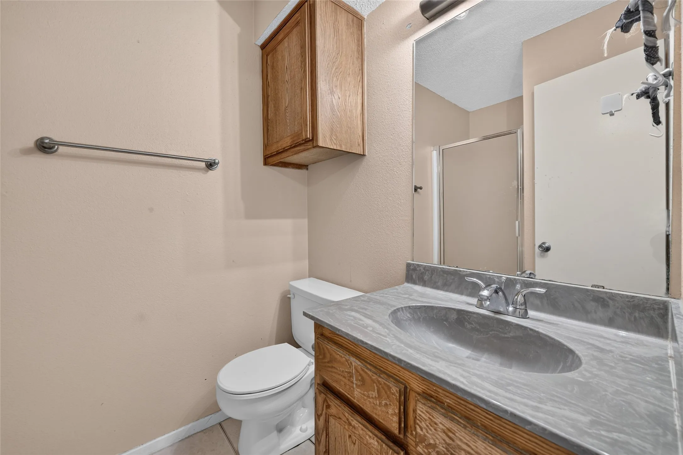 Condominium For Sale in Denton County , 929 Hickory Street 18, Denton, Texas 76201, 2 Bedroom, 3 Bathroom, Garage spaces, 1,047 Sqft, built in 1985, mls#21382337, Real Estate Agent in Denton, Homes For Sale in Denton county, Homes For Sale in Denton, Realtor in Denton Texas, Real Estate Brokerage Independent Realty Texas, Luminita Cordes Realtor