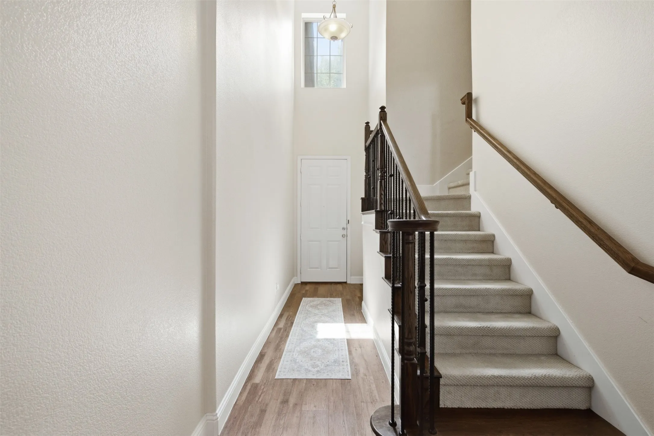 Townhouse For Rent in Denton County , 2649 Jackson Drive, Lewisville, Texas 75067, 3 Bedroom, 3 Bathroom, 2 Garage spaces, 1,847 Sqft, built in 2013, mls#21377228, Real Estate Agent in Lewisville, Homes For Rent in Denton county, Homes For Rent in Lewisville, Realtor in Lewisville Texas, Real Estate Brokerage Independent Realty Texas, Luminita Cordes Realtor