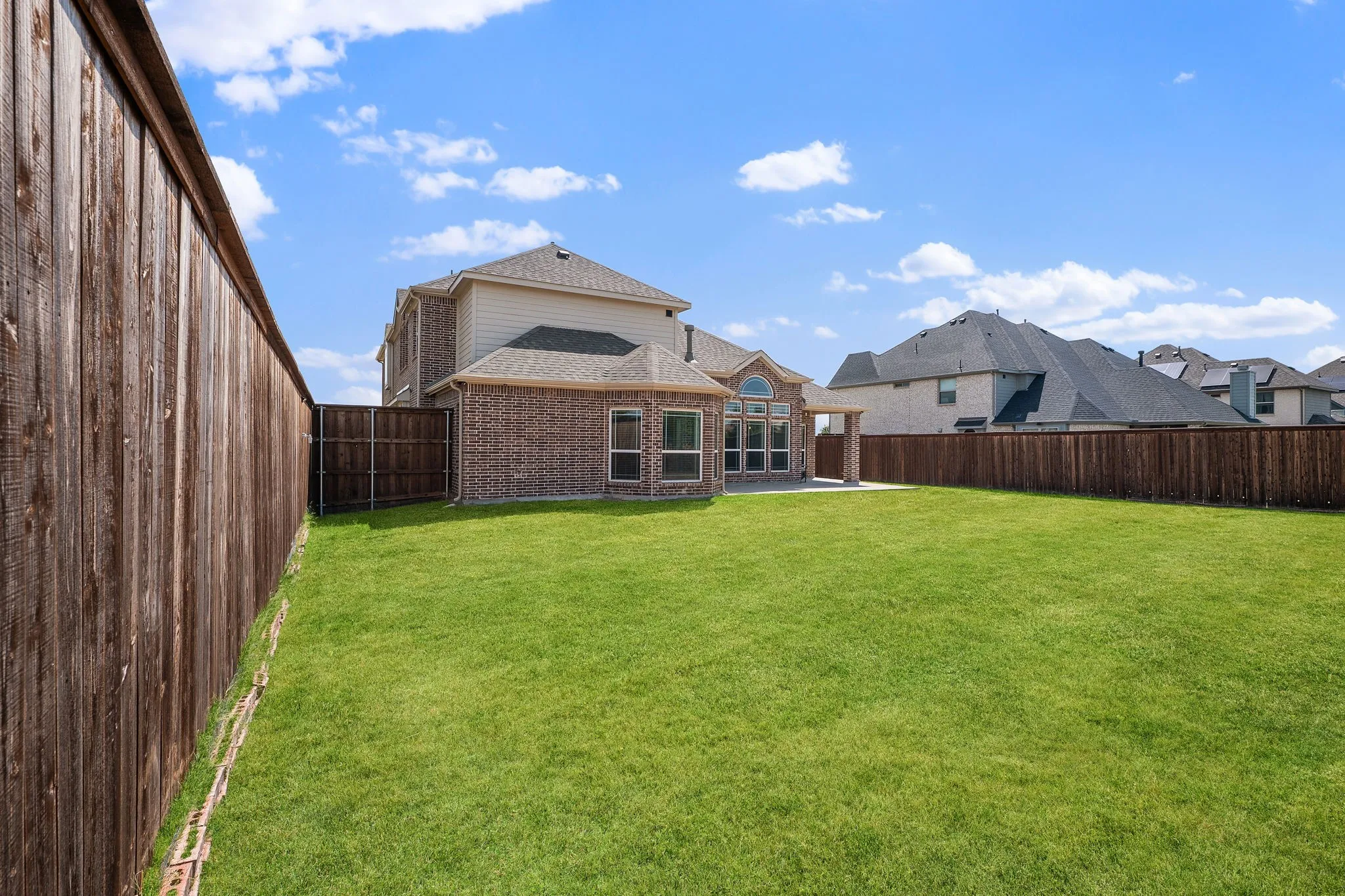 Single Family Residence For Sale in Collin County , 461 Highbridge Lane, Prosper, Texas 75078, 5 Bedroom, 5 Bathroom, 2 Garage spaces, 4,486 Sqft, built in 2022, mls#21381277, Real Estate Agent in Prosper, Homes For Sale in Collin county, Homes For Sale in Prosper, Realtor in Prosper Texas, Real Estate Brokerage Independent Realty Texas, Luminita Cordes Realtor